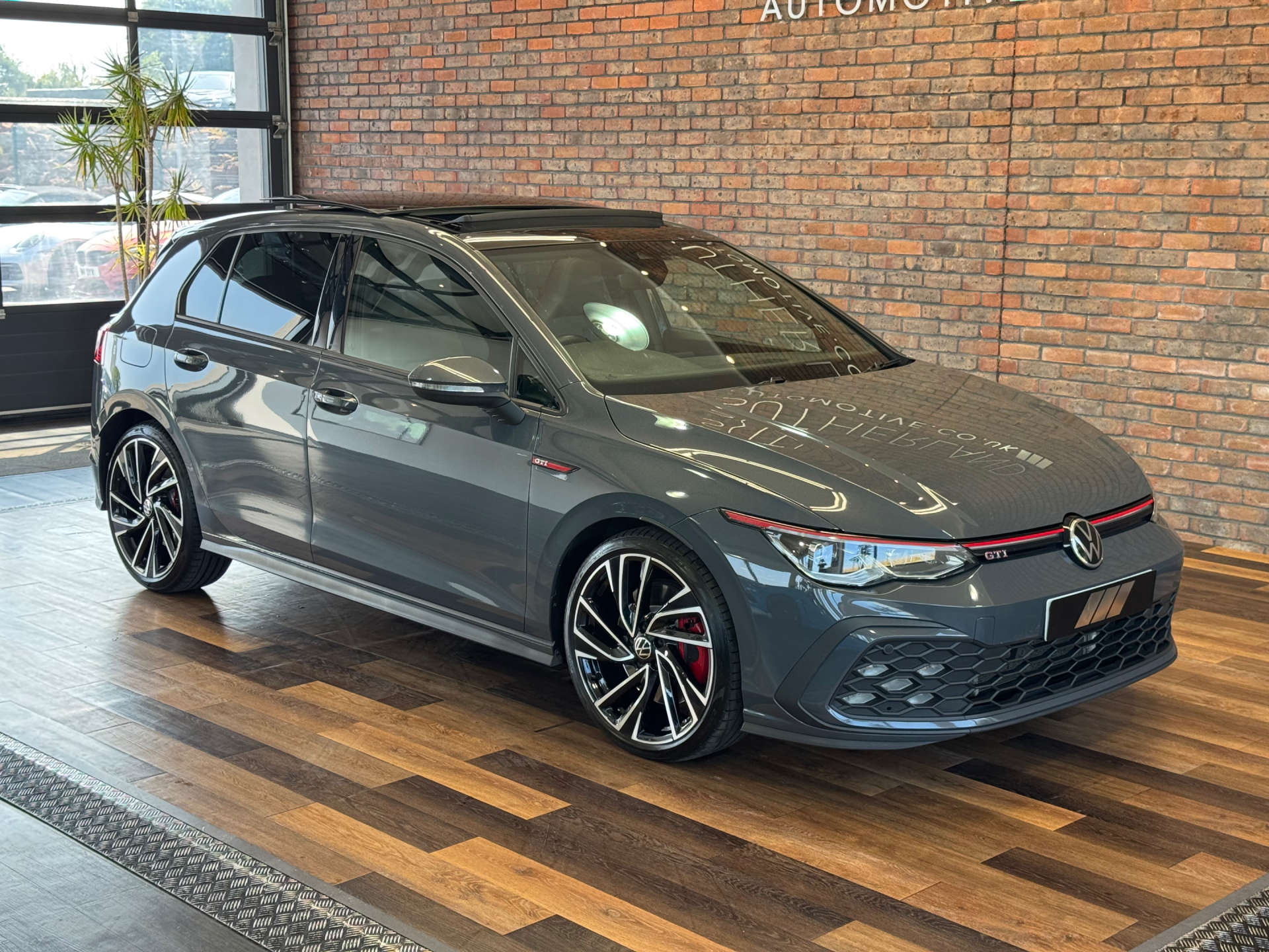 VOLKSWAGEN GOLF 2.0 Golf GTi TSi 5dr #10