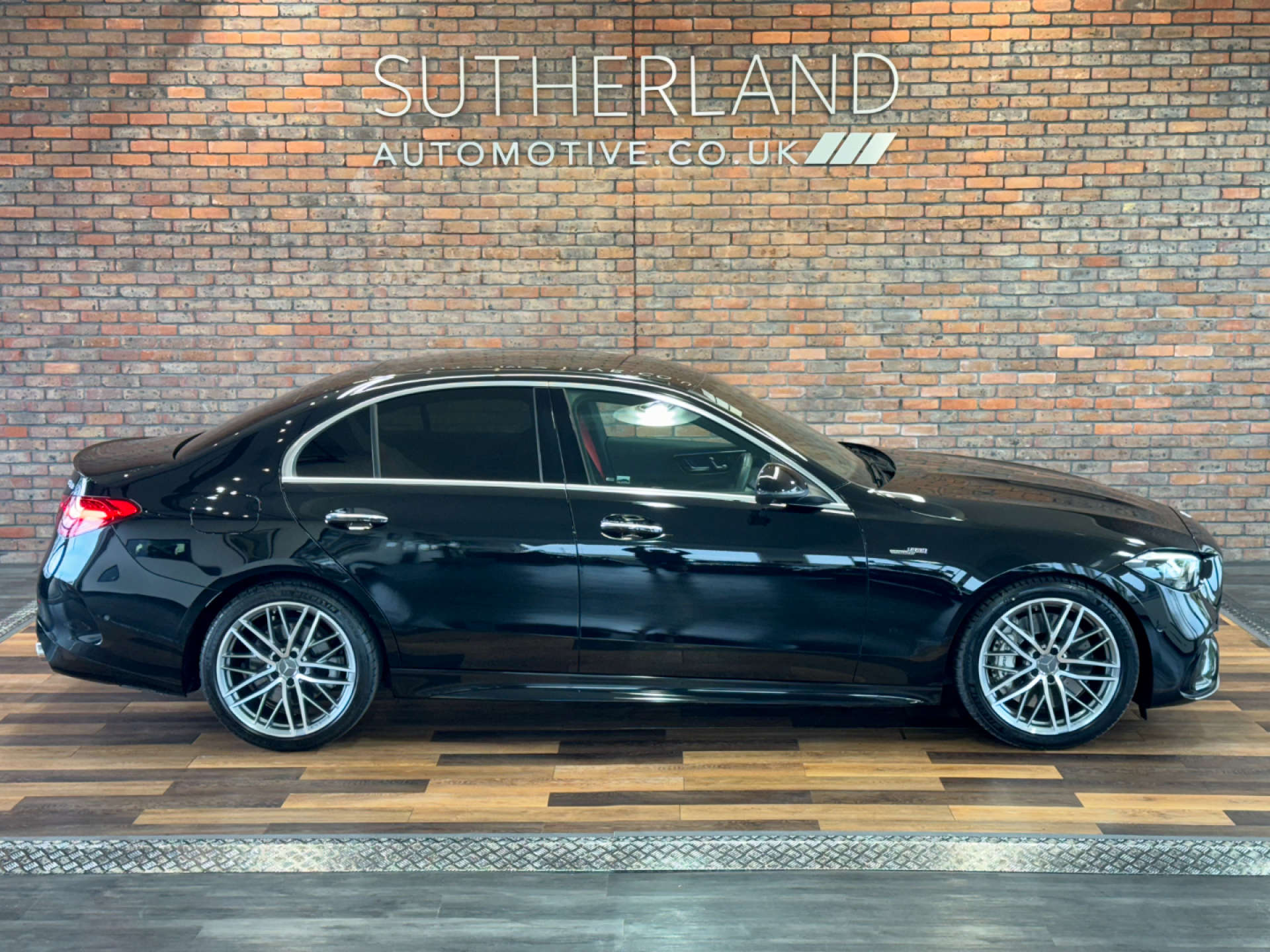 MERCEDES-BENZ C-CLASS 2.0 AMG C 43 Premium MHEV 4Matic A 4WD 4dr #3