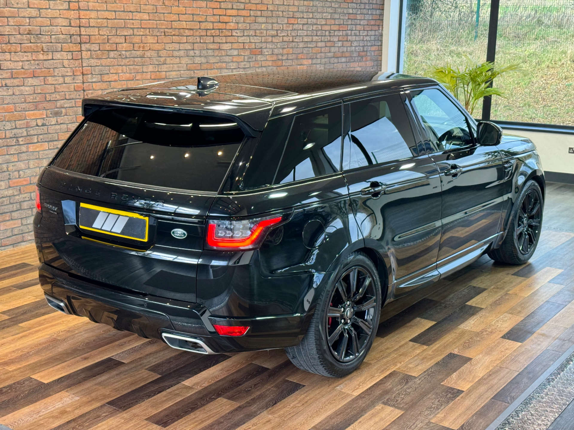 LAND ROVER RANGE ROVER SPORT 2.0 Range Rover Sport HSE Dynamic Black P400e Auto 4WD 5dr #7