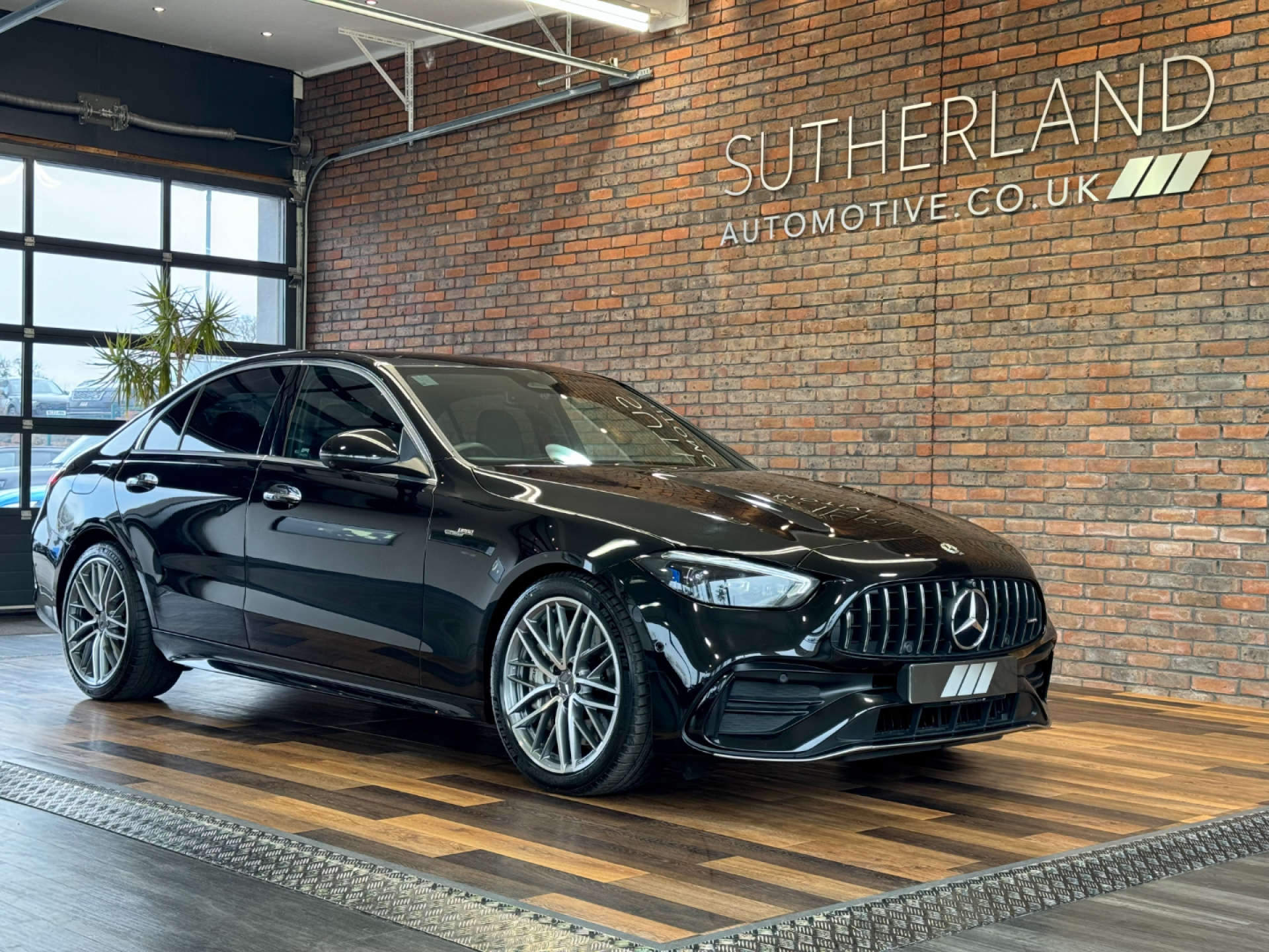 MERCEDES-BENZ C-CLASS 2.0 AMG C 43 Premium MHEV 4Matic A 4WD 4dr #4