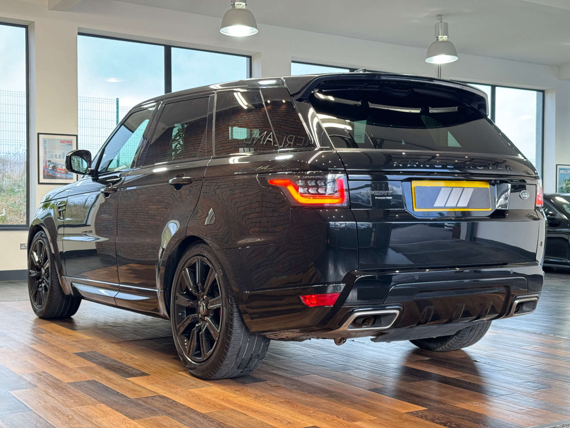 LAND ROVER RANGE ROVER SPORT 2.0 Range Rover Sport HSE Dynamic Black P400e Auto 4WD 5dr #10