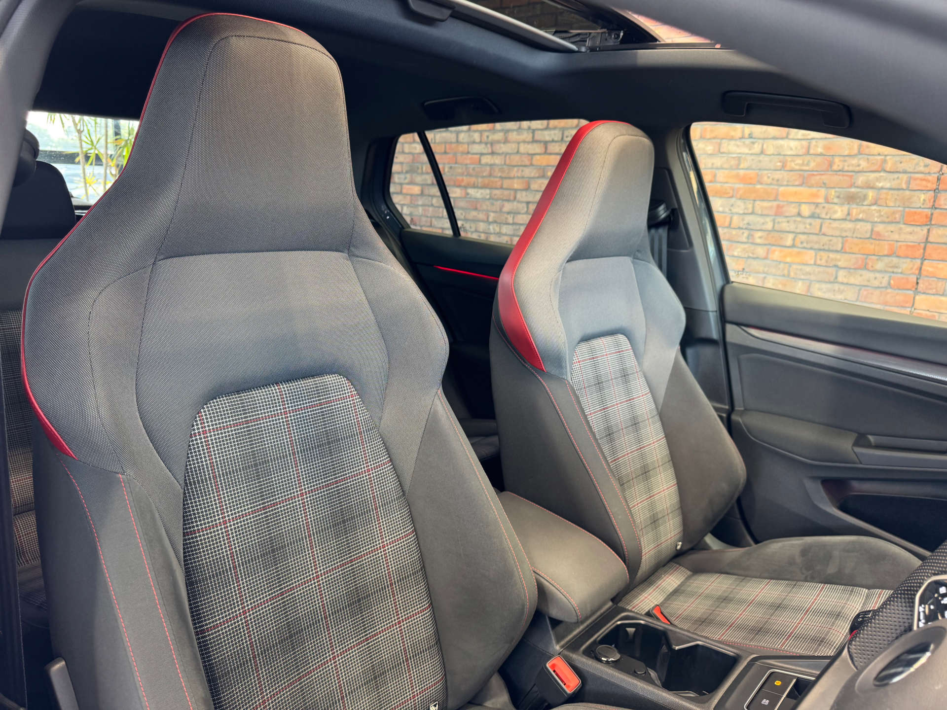 VOLKSWAGEN GOLF 2.0 Golf GTi TSi 5dr #26