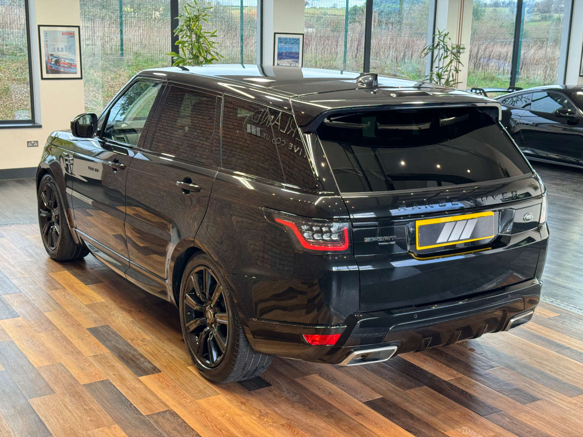 LAND ROVER RANGE ROVER SPORT 2.0 Range Rover Sport HSE Dynamic Black P400e Auto 4WD 5dr #11