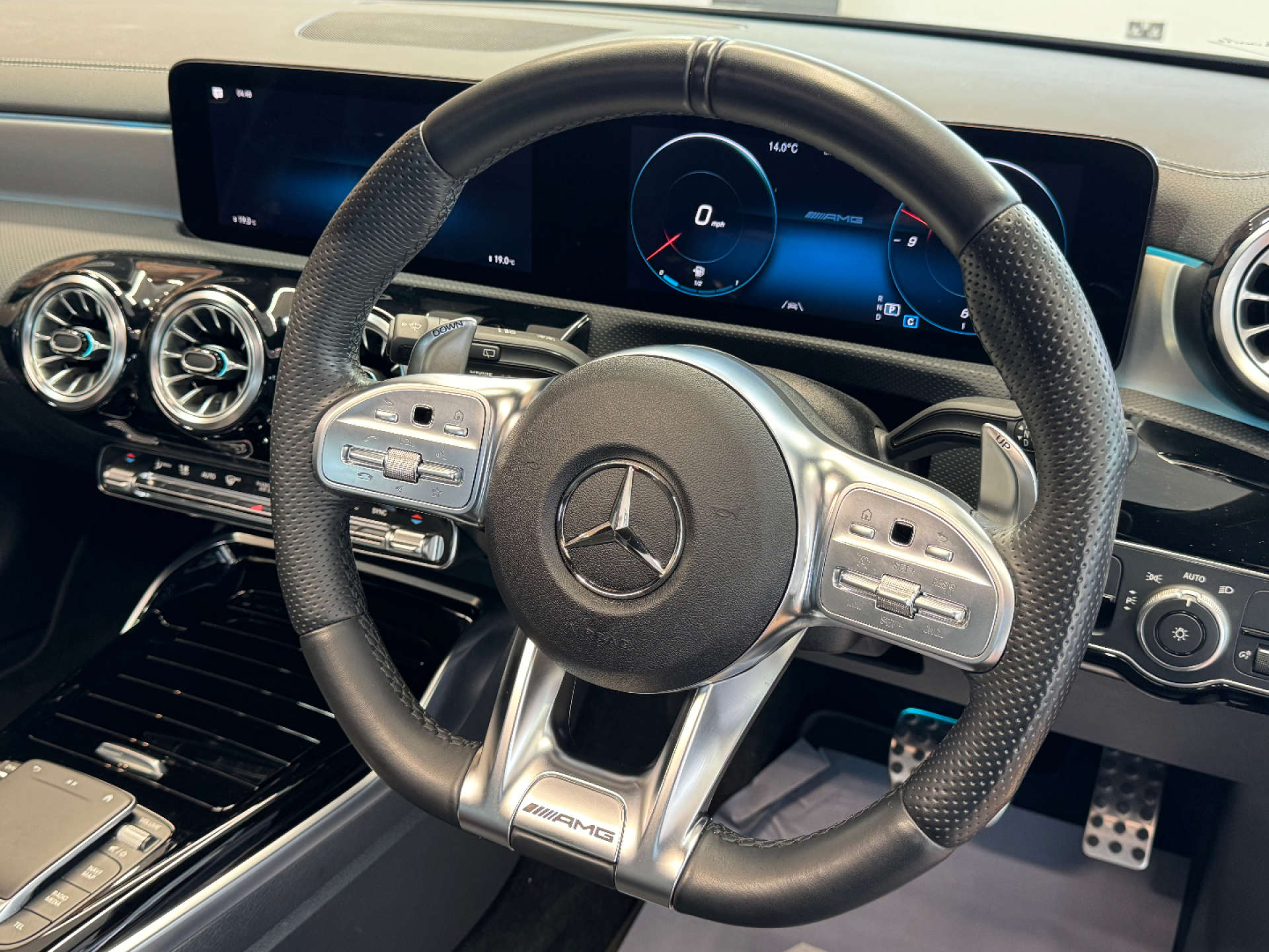 MERCEDES-BENZ A-CLASS 2.0 AMG A 35 4Matic Premium+ Auto 4WD 5dr #63