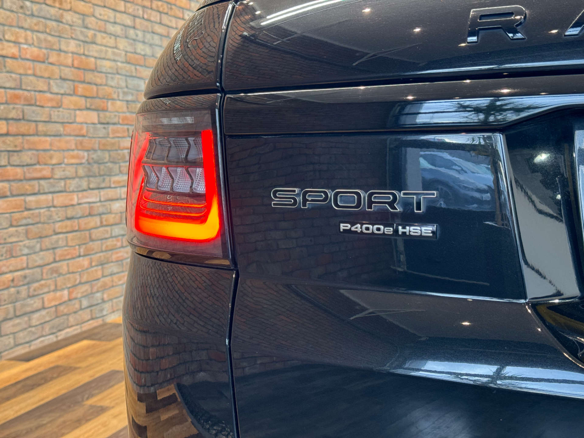 LAND ROVER RANGE ROVER SPORT 2.0 Range Rover Sport HSE Dynamic Black P400e Auto 4WD 5dr #32