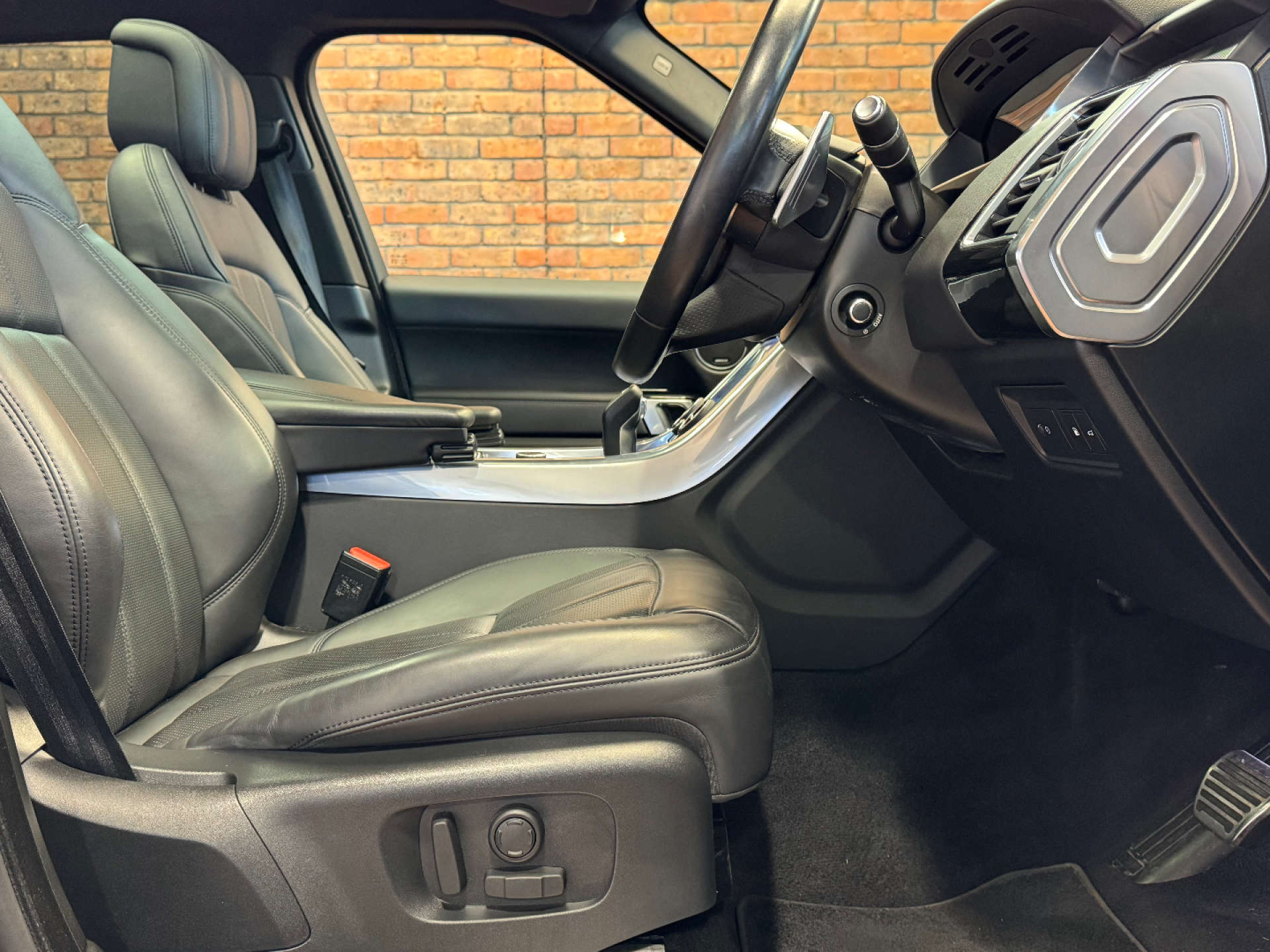 LAND ROVER RANGE ROVER SPORT 2.0 Range Rover Sport HSE Dynamic Black P400e Auto 4WD 5dr #48
