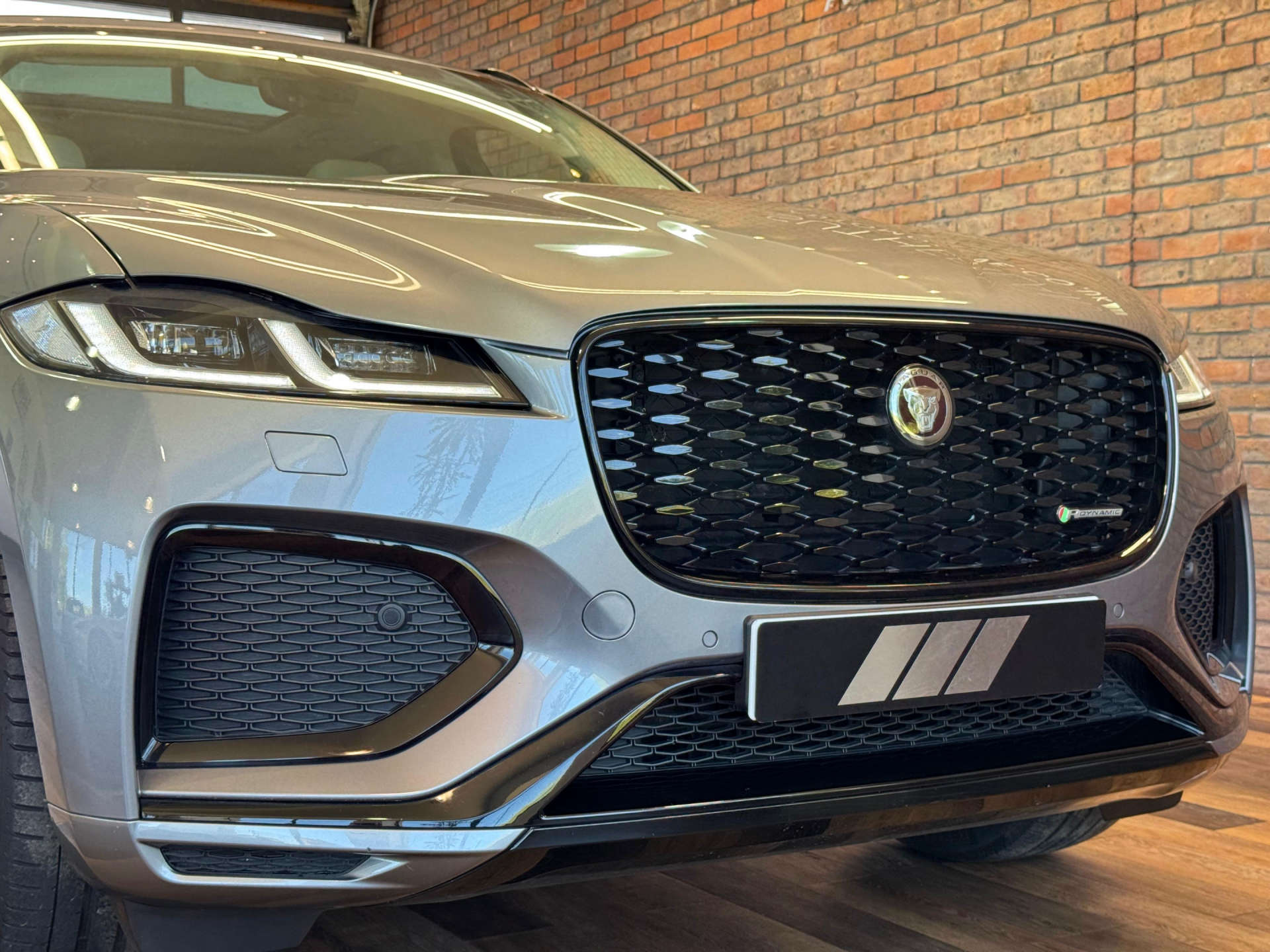 2022 Jaguar F-PACE thumbnail 10