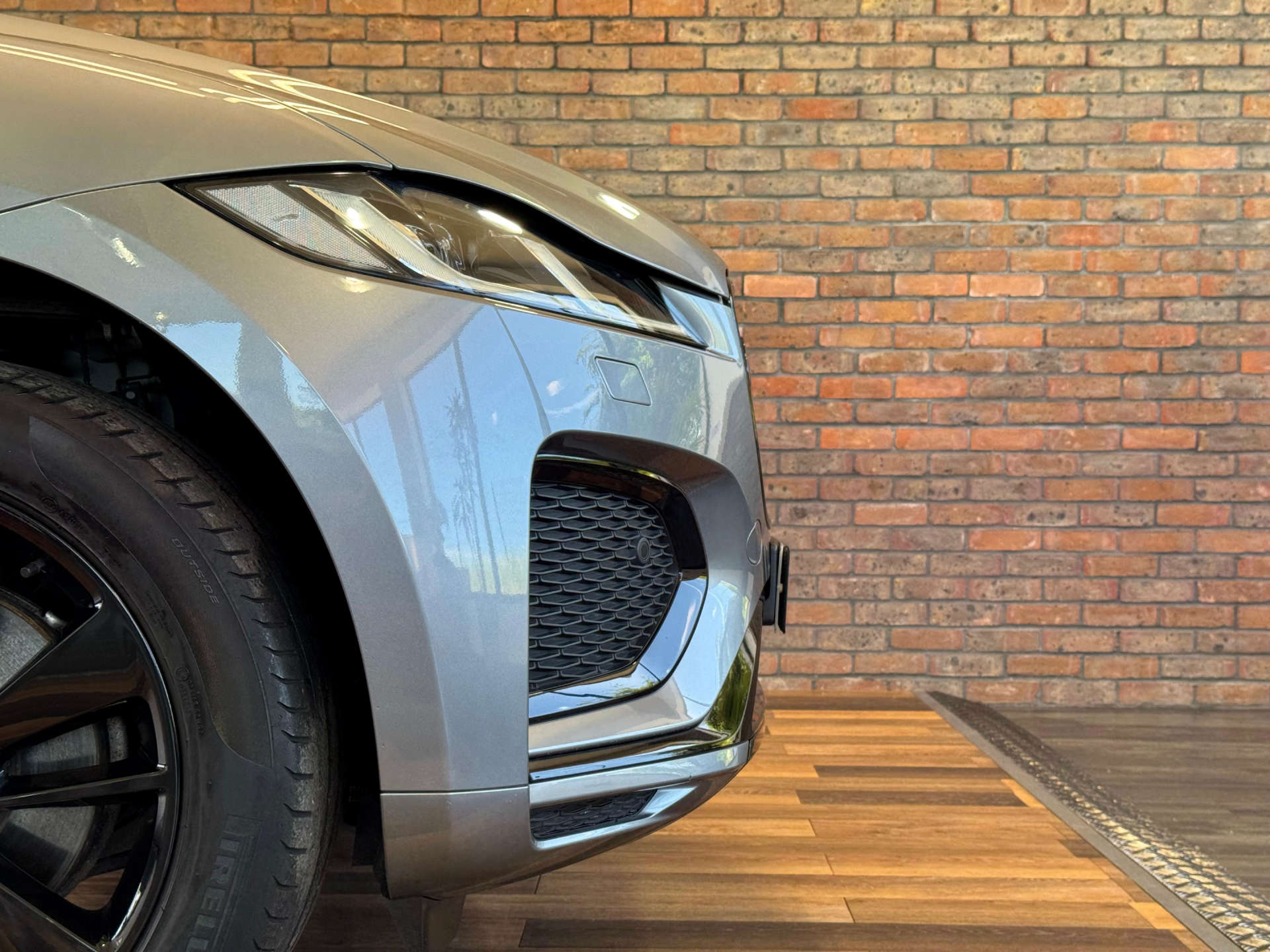 2022 Jaguar F-PACE thumbnail 11