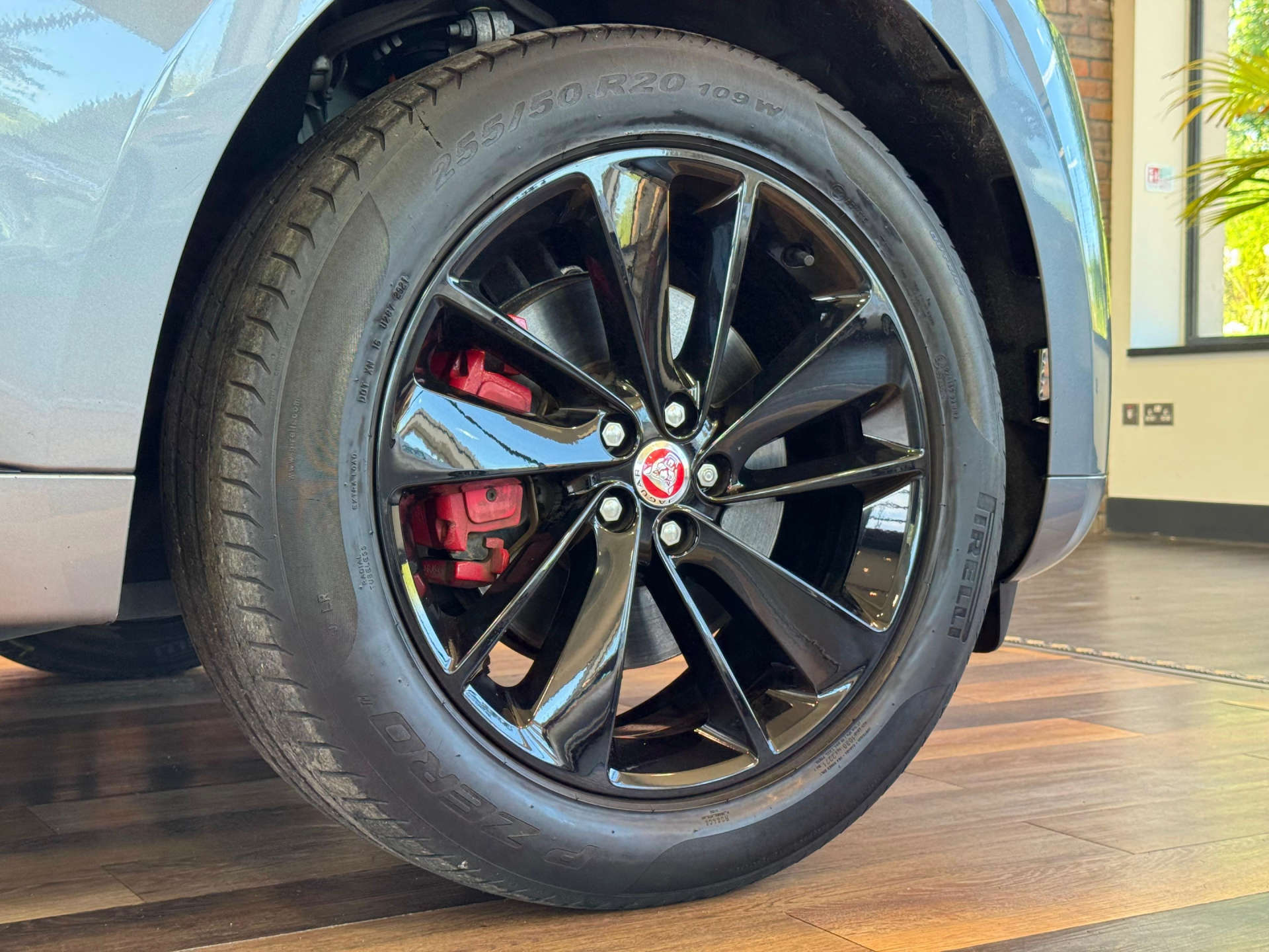 2022 Jaguar F-PACE thumbnail 13