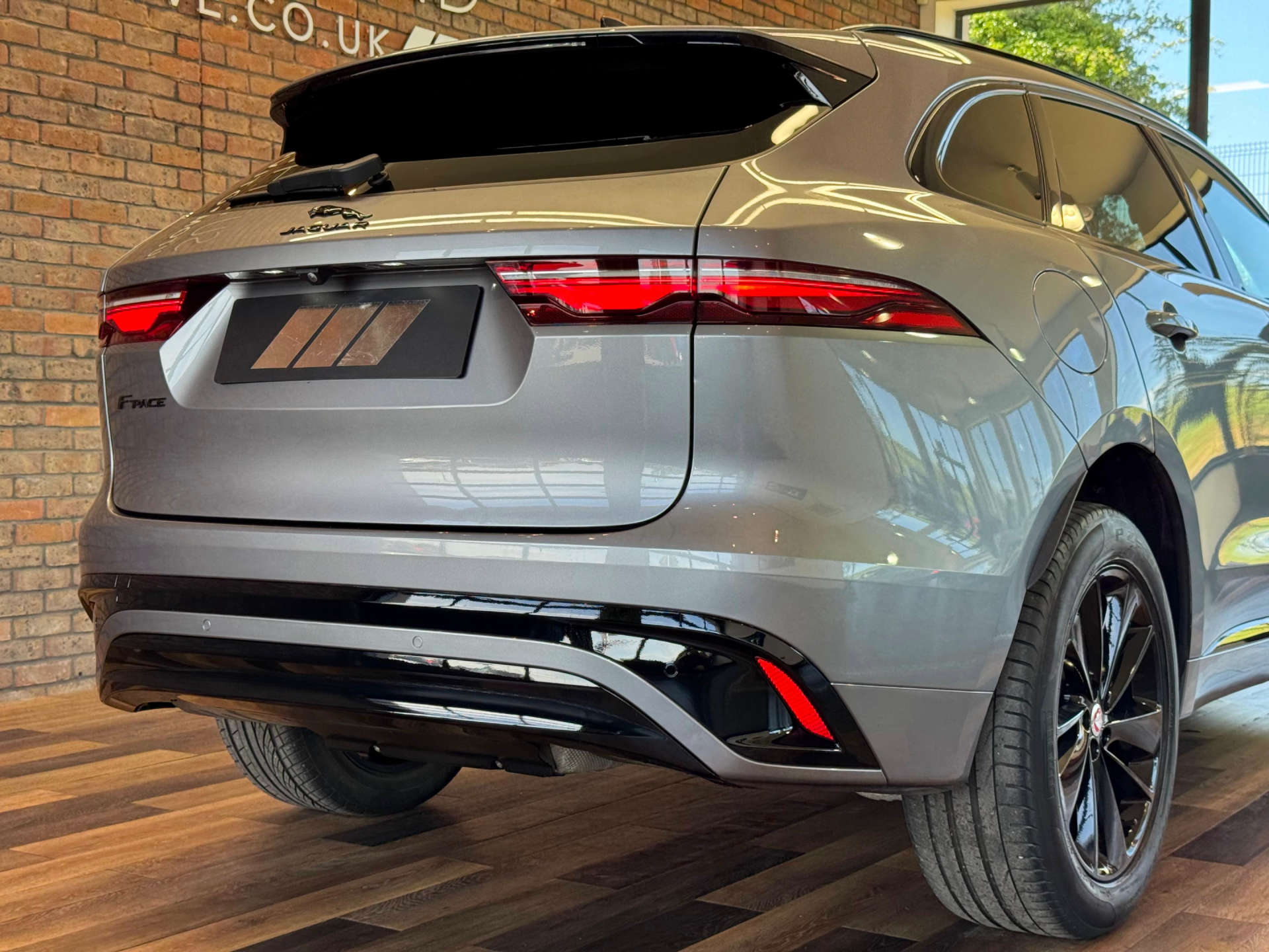 2022 Jaguar F-PACE thumbnail 19