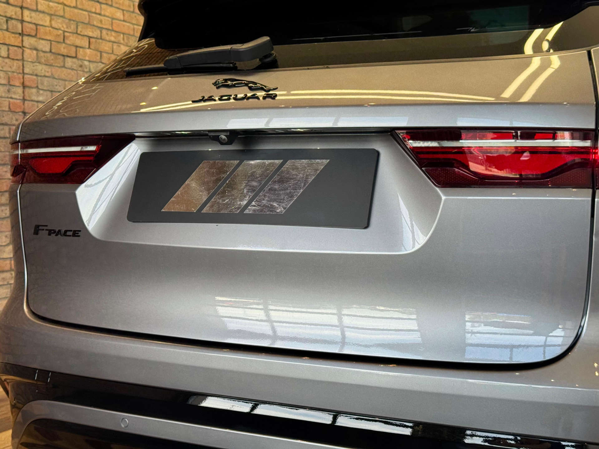2022 Jaguar F-PACE thumbnail 20