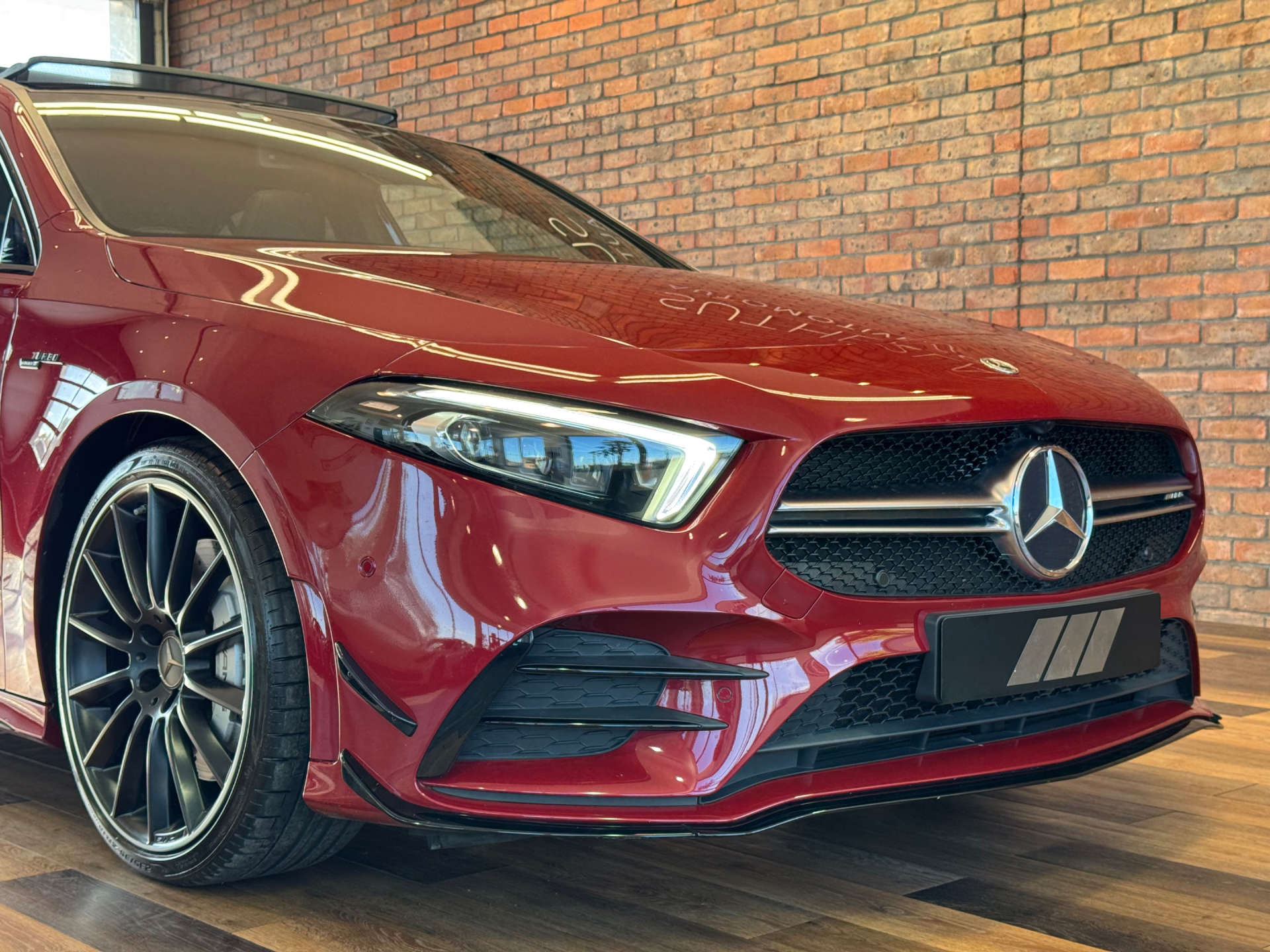 MERCEDES-BENZ A-CLASS 2.0 AMG A 35 Premium+ 4Matic Edition Auto 4WD 5dr #9