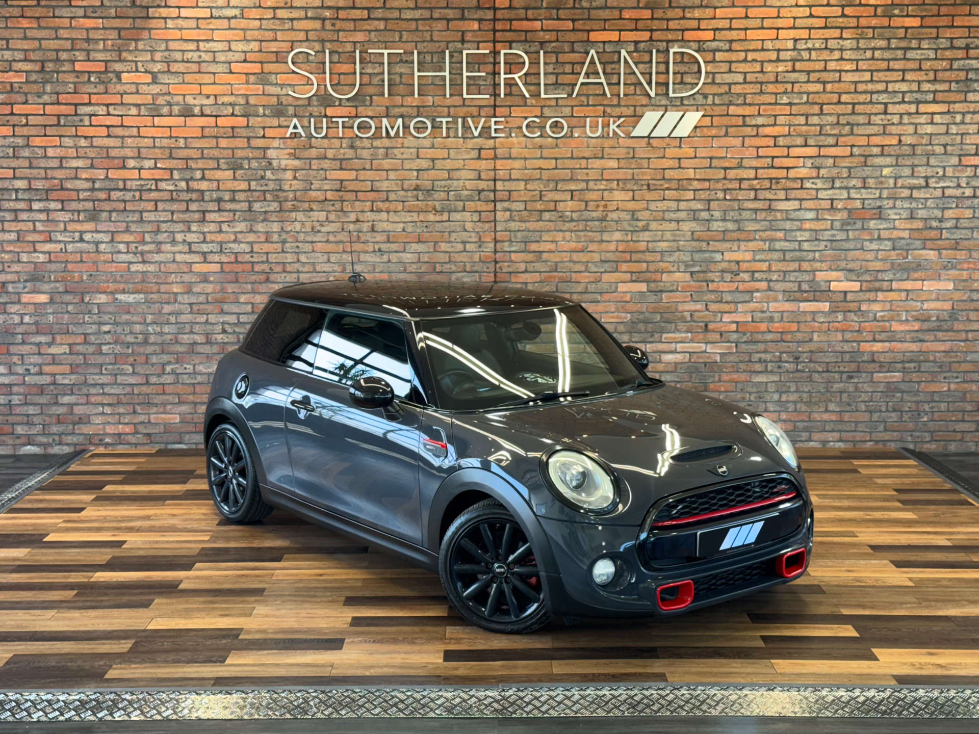 MINI HATCH 2.0 Cooper SD 3dr #1