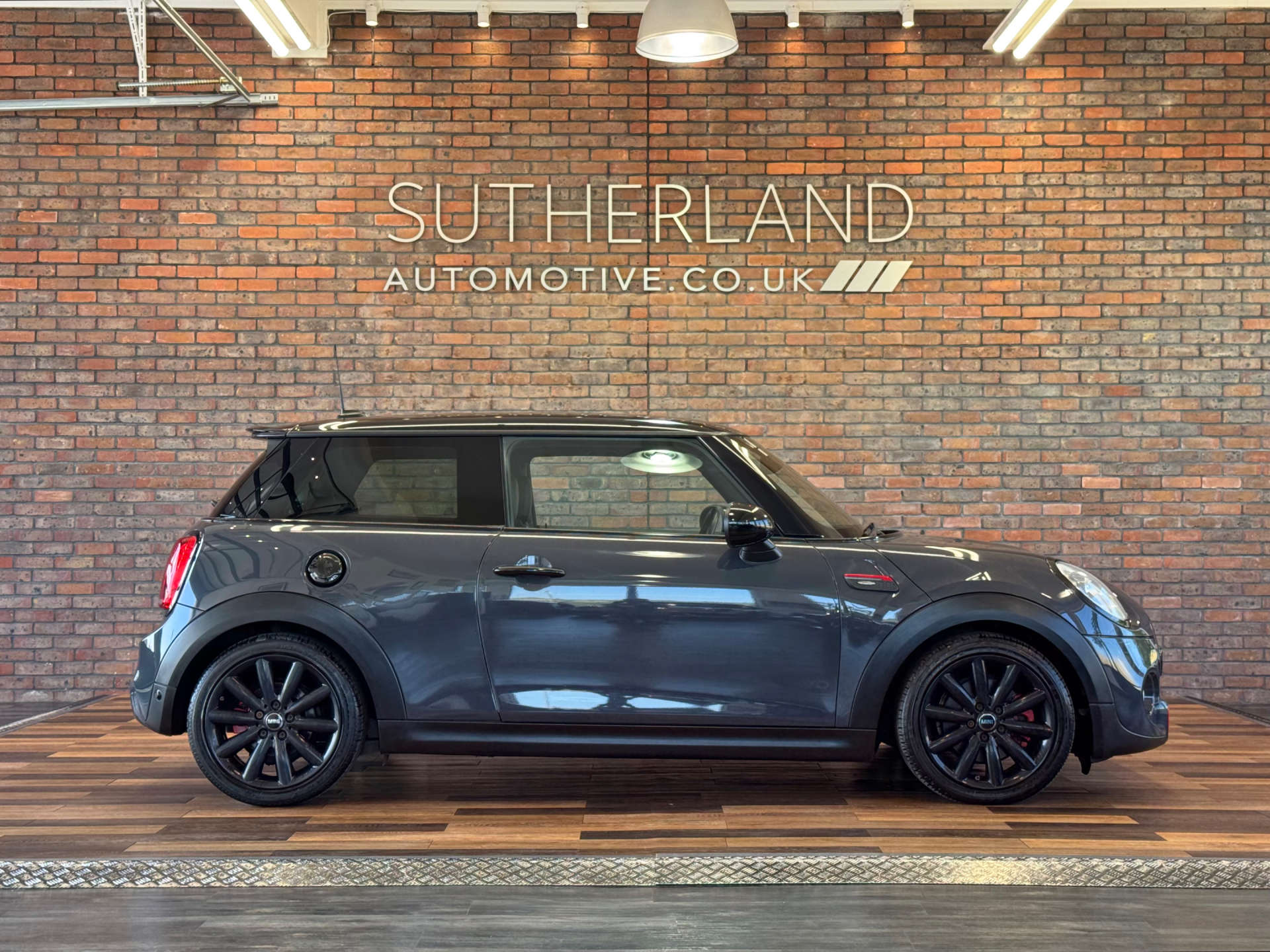 MINI HATCH 2.0 Cooper SD 3dr #2