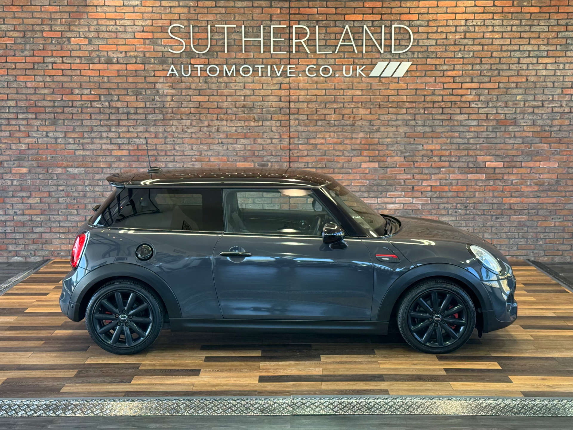 MINI HATCH 2.0 Cooper SD 3dr #3