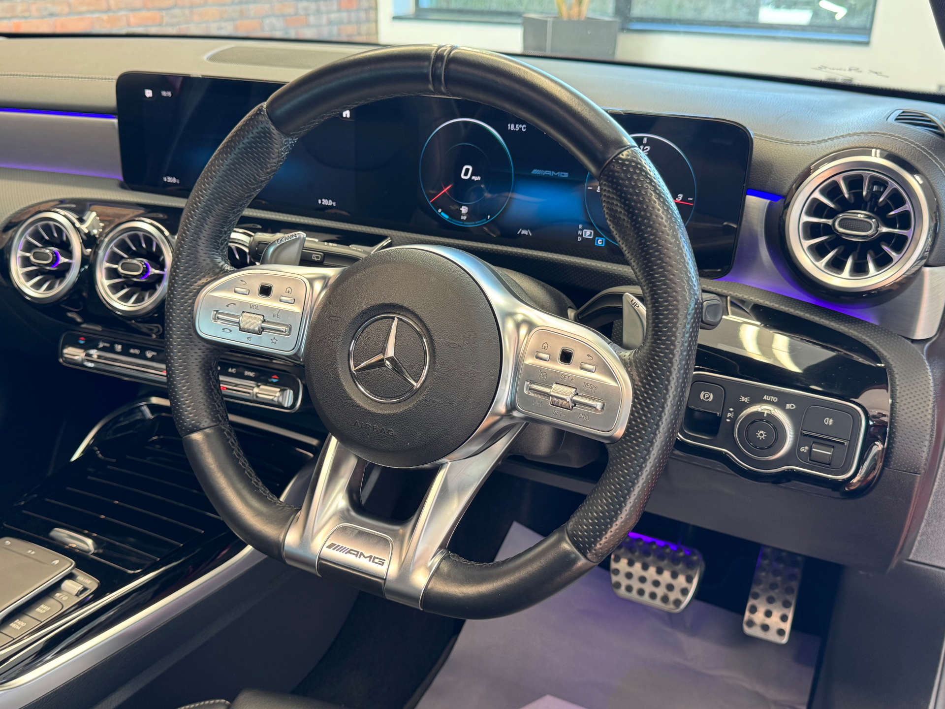MERCEDES-BENZ A-CLASS 2.0 AMG A 35 Premium+ 4Matic Edition Auto 4WD 5dr #58