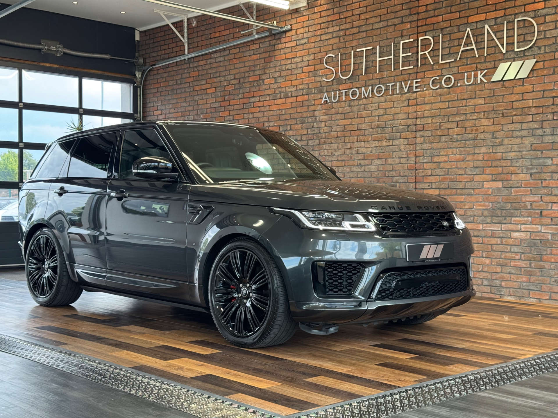 LAND ROVER RANGE ROVER SPORT 3.0 Range Rover Sport HSE Dynamic Black D MHEV Auto 4WD 5dr #4