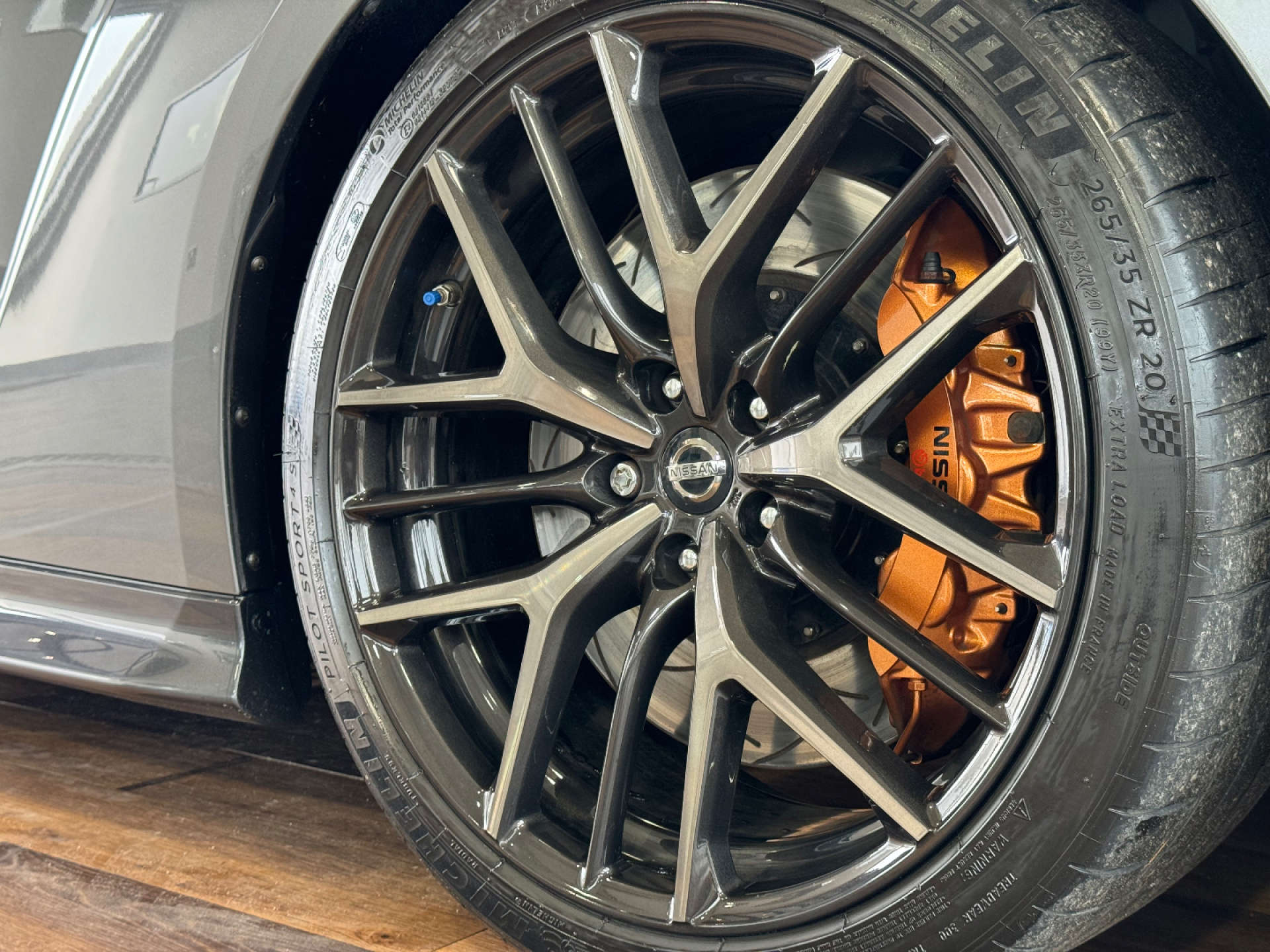 NISSAN GT-R 3.8 GT-R Recaro Semi-Auto 4WD 2dr #22