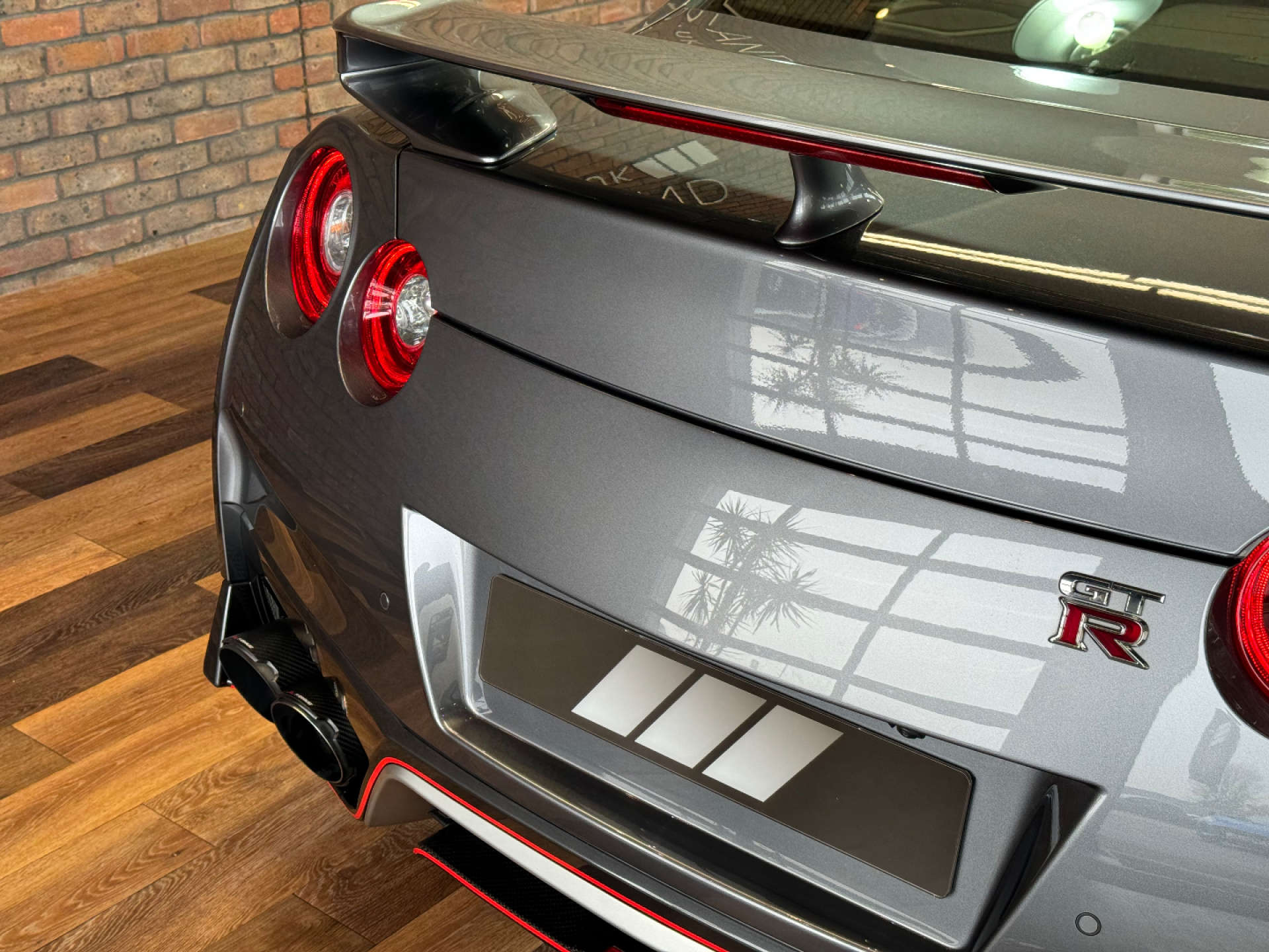 NISSAN GT-R 3.8 GT-R Recaro Semi-Auto 4WD 2dr #31