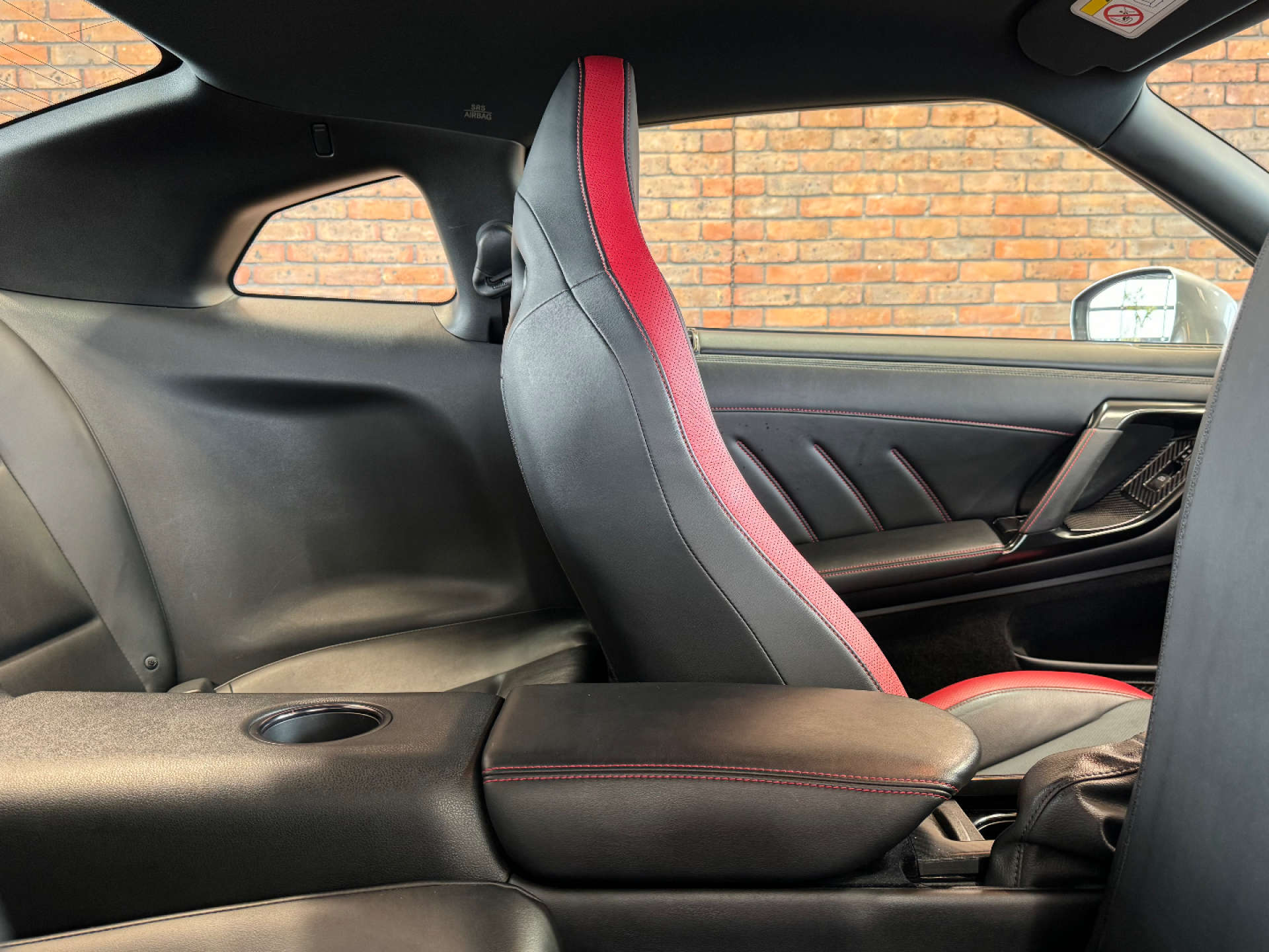 NISSAN GT-R 3.8 GT-R Recaro Semi-Auto 4WD 2dr #40