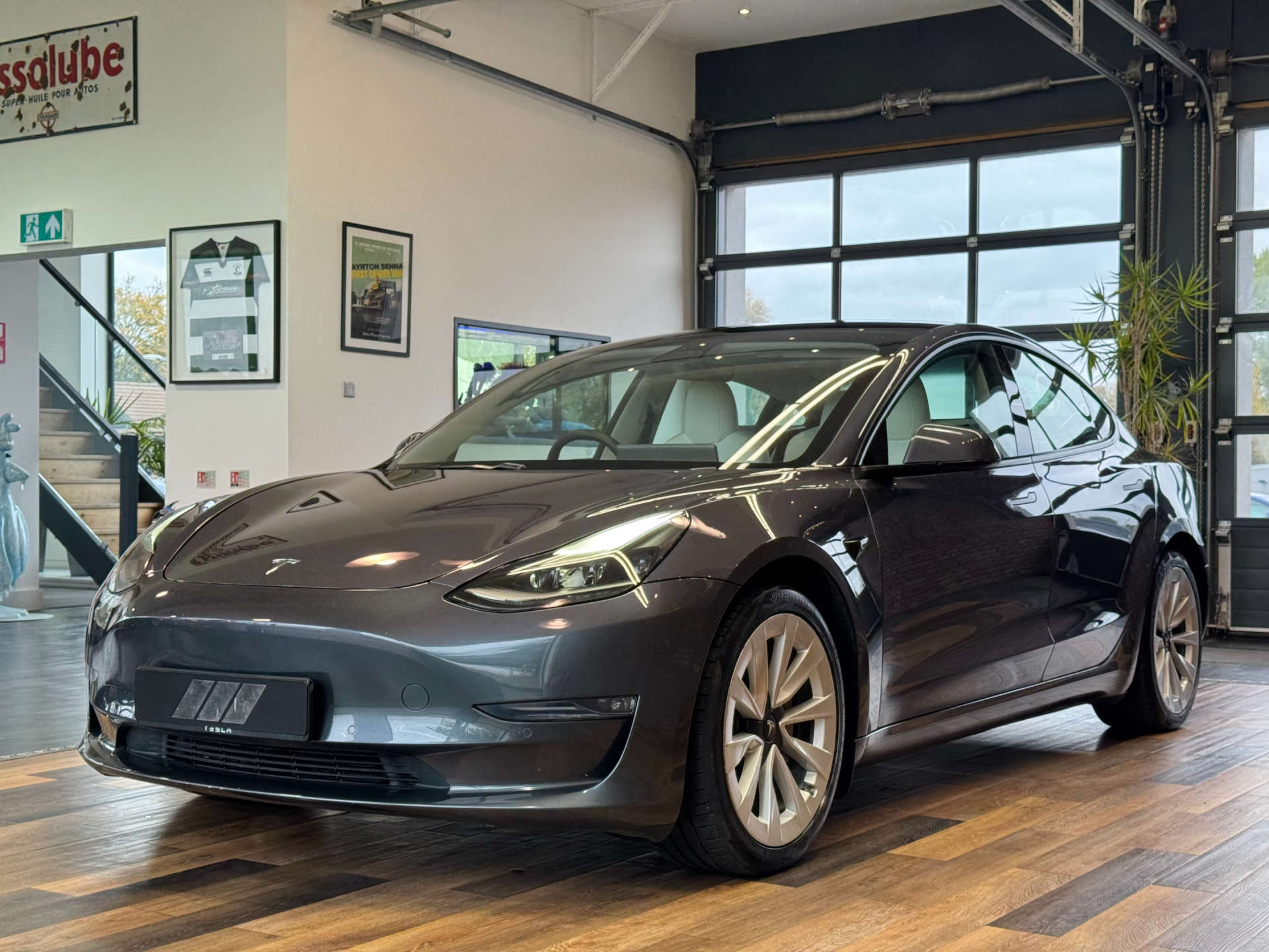 TESLA MODEL 3 Model 3 Long Range AWD 4WD 4dr #9
