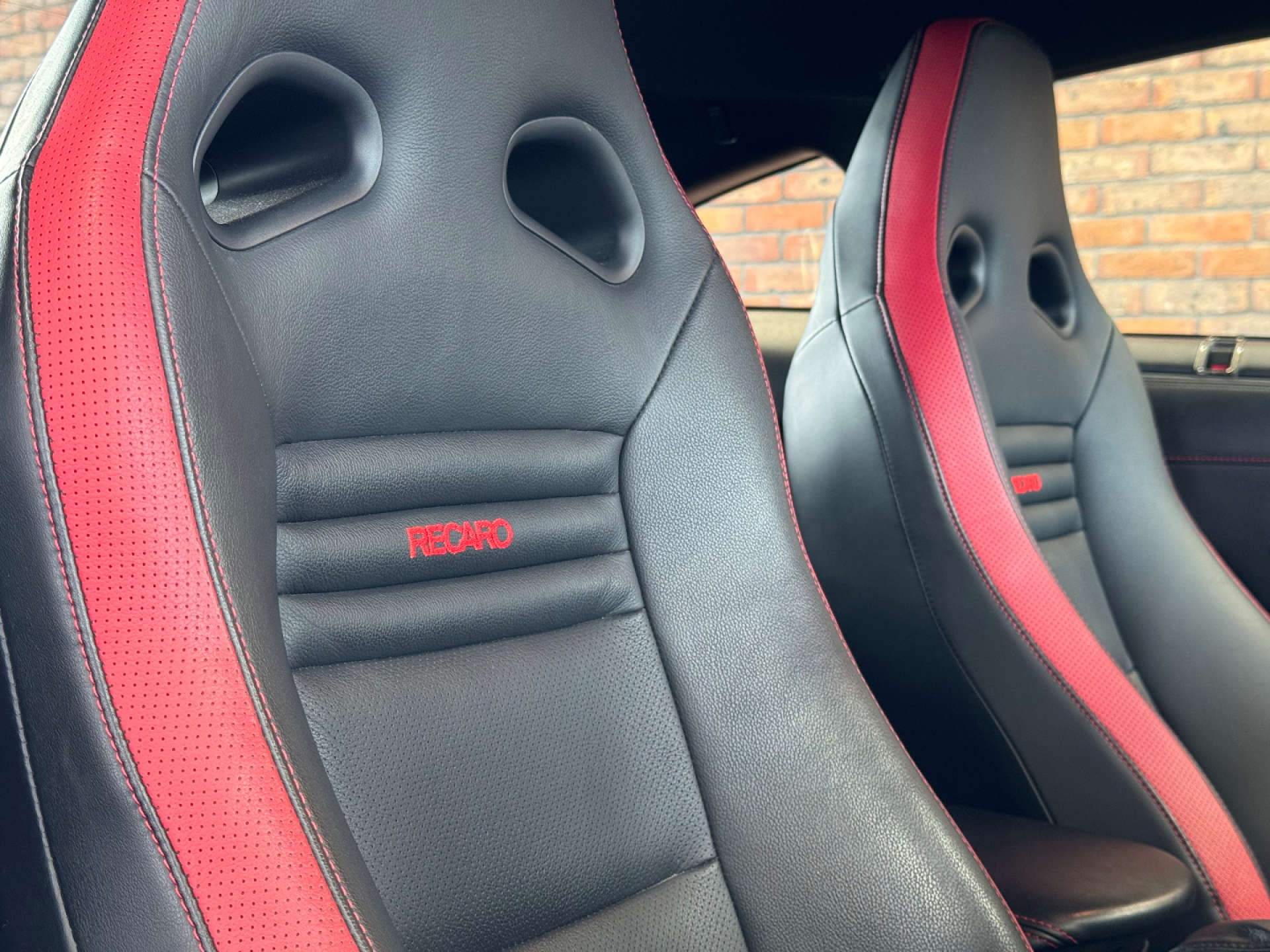 NISSAN GT-R 3.8 GT-R Recaro Semi-Auto 4WD 2dr #46