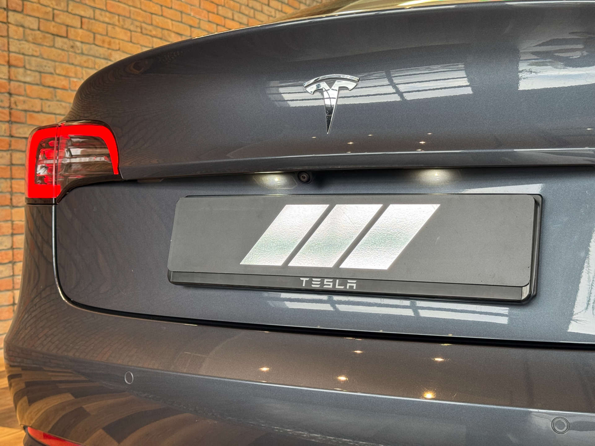 TESLA MODEL 3 Model 3 Long Range AWD 4WD 4dr #23