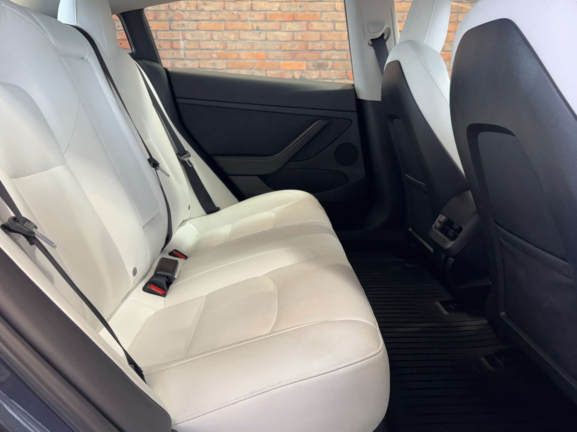 TESLA MODEL 3 Model 3 Long Range AWD 4WD 4dr #29