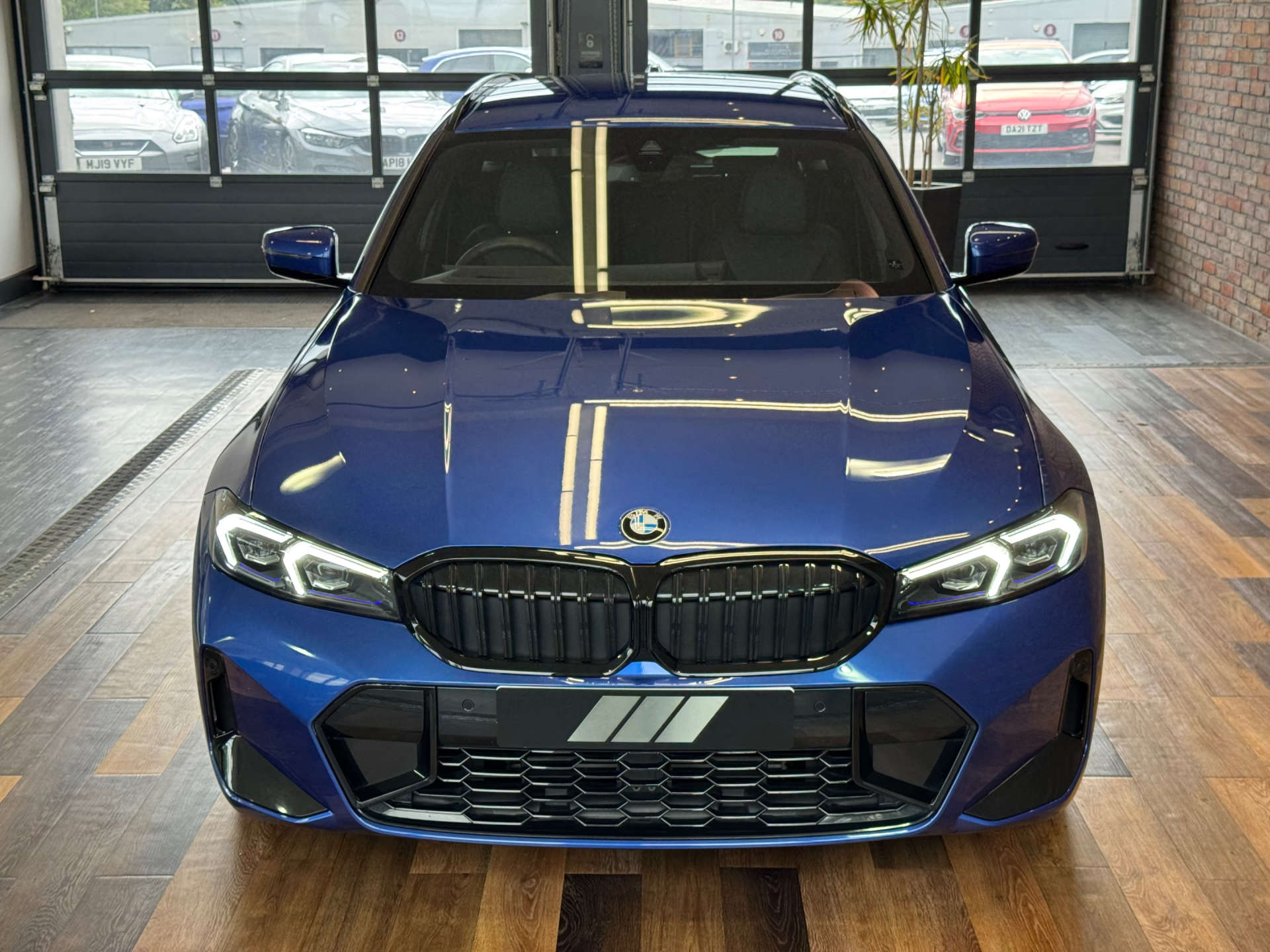 BMW 3 SERIES 2.0 320D M Sport MHEV Auto 5dr #10
