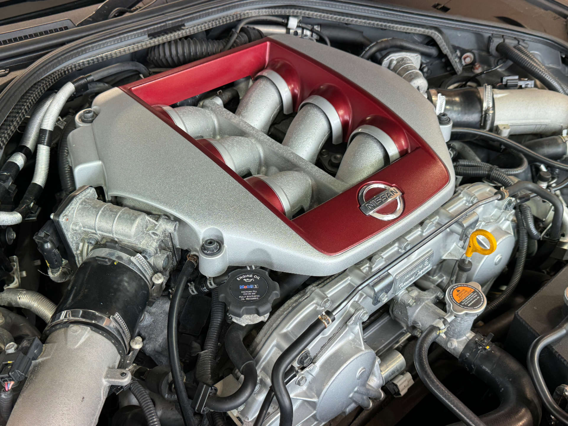 NISSAN GT-R 3.8 GT-R Recaro Semi-Auto 4WD 2dr #76
