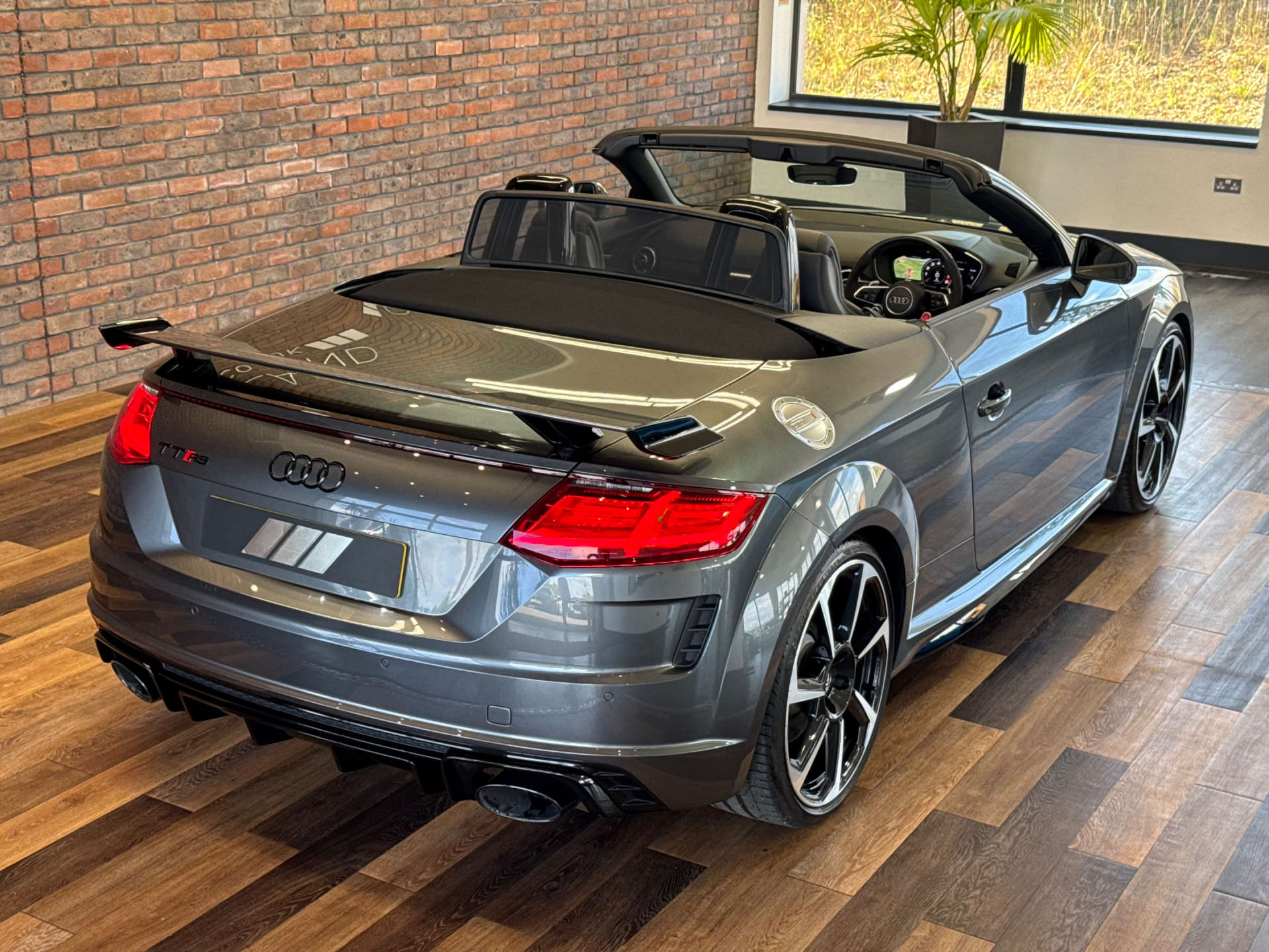 AUDI TT 2.5 TT RS Sport Edition TFSI Quattro Semi-Auto 4WD 2dr #9