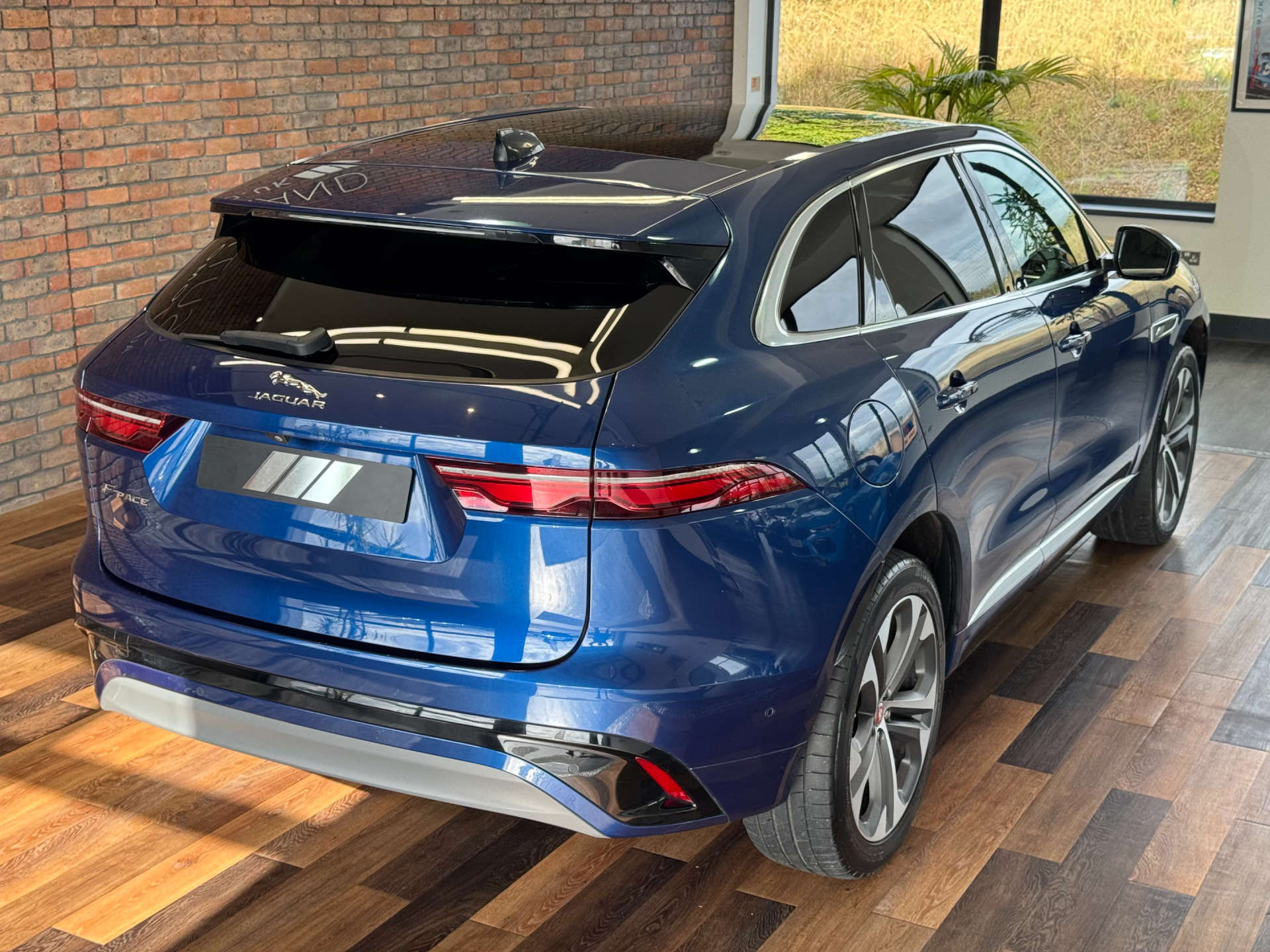 JAGUAR F-PACE 2.0 F-PACE R-Dynamic HSE D MHEV AWD Auto 4WD 5dr #7
