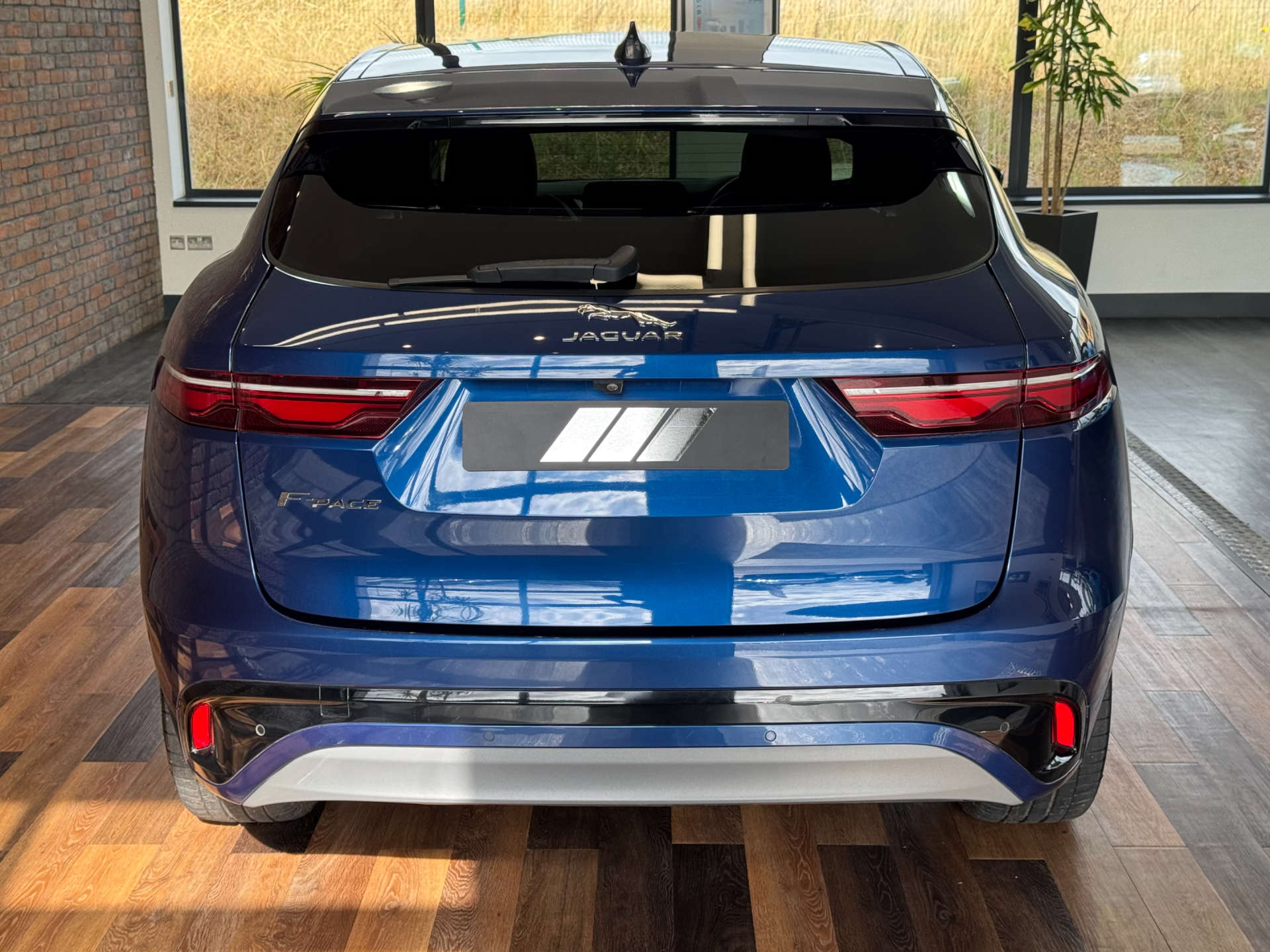 JAGUAR F-PACE 2.0 F-PACE R-Dynamic HSE D MHEV AWD Auto 4WD 5dr #8
