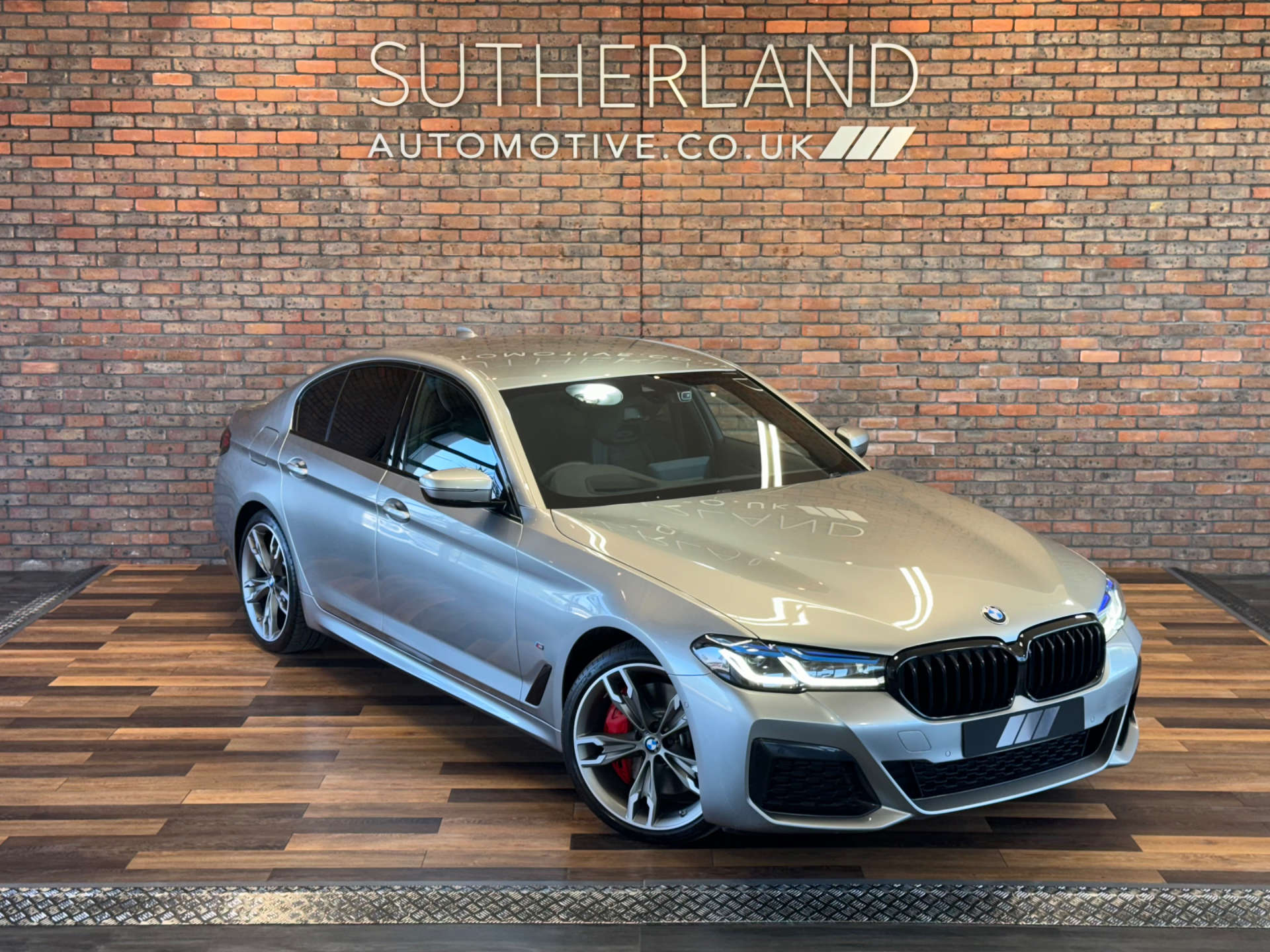 BMW 5 SERIES 3.0 530d xDrive M Sport Edition MHEV Auto 4WD 4dr #1