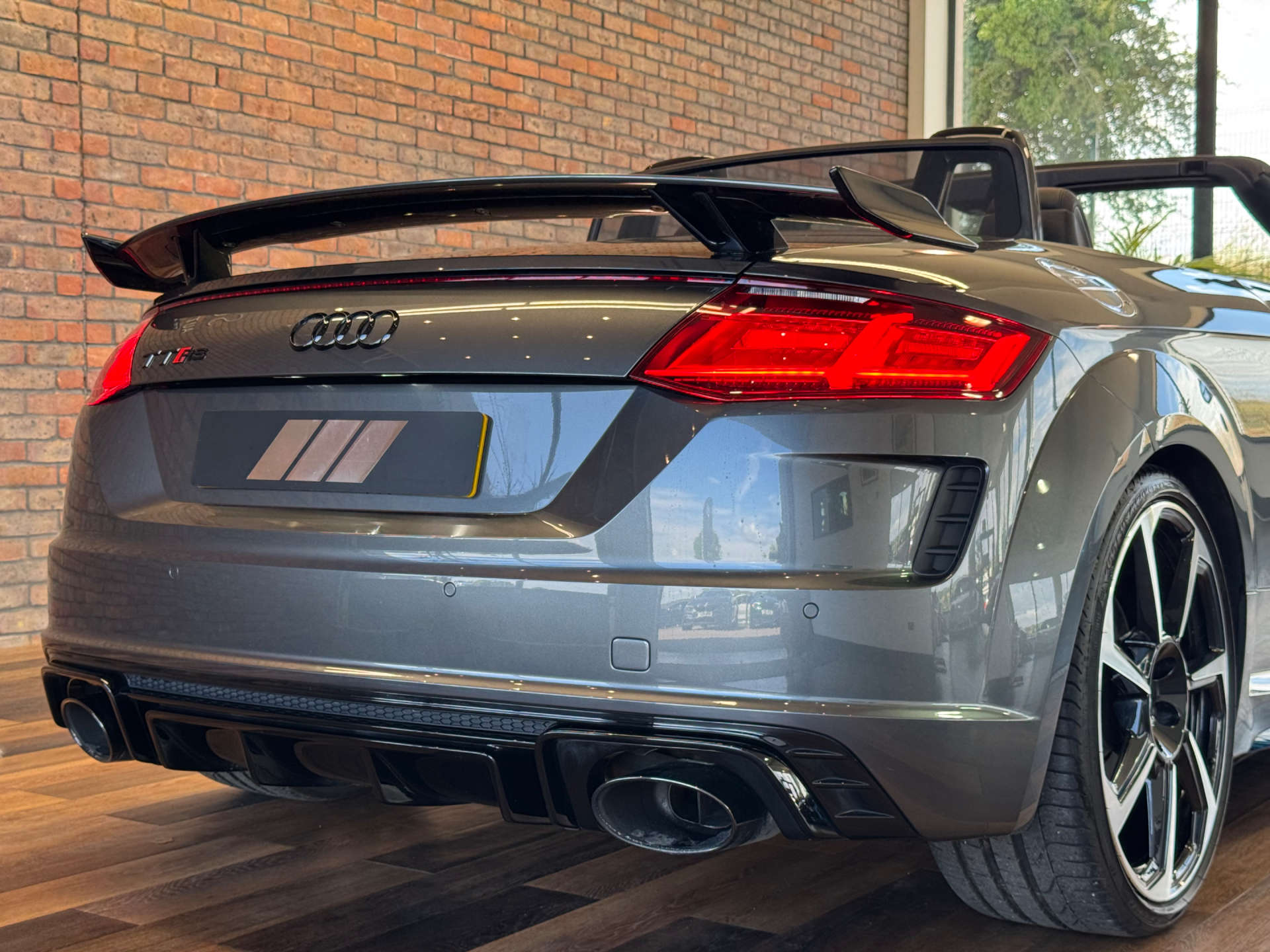 AUDI TT 2.5 TT RS Sport Edition TFSI Quattro Semi-Auto 4WD 2dr #19