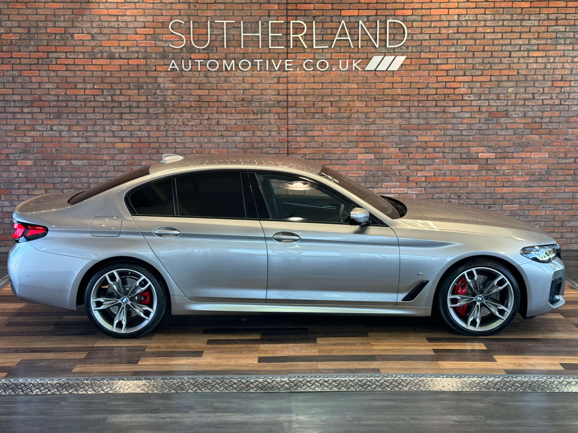 BMW 5 SERIES 3.0 530d xDrive M Sport Edition MHEV Auto 4WD 4dr #3