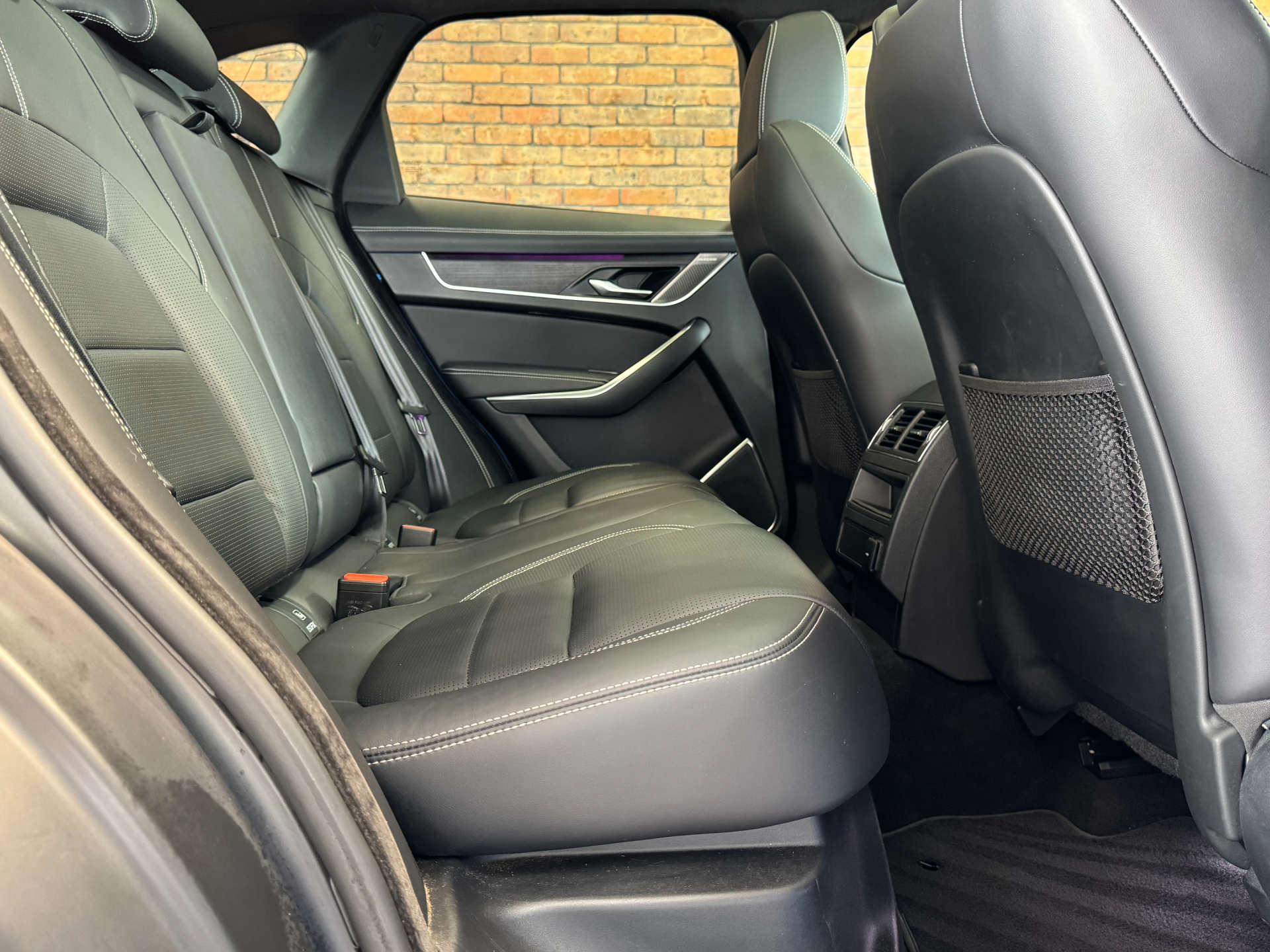 JAGUAR F-PACE 2.0 F-PACE R-Dynamic HSE D MHEV AWD Auto 4WD 5dr #31