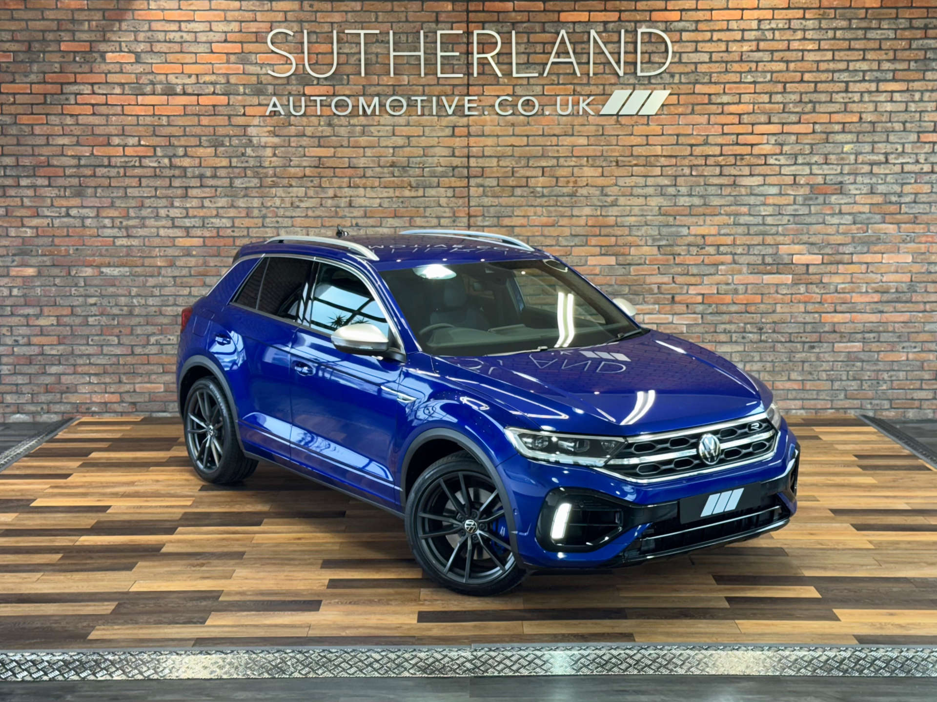 VOLKSWAGEN T-ROC 2.0 T-Roc R TSi 4Motion Semi-Auto 4WD 5dr #1