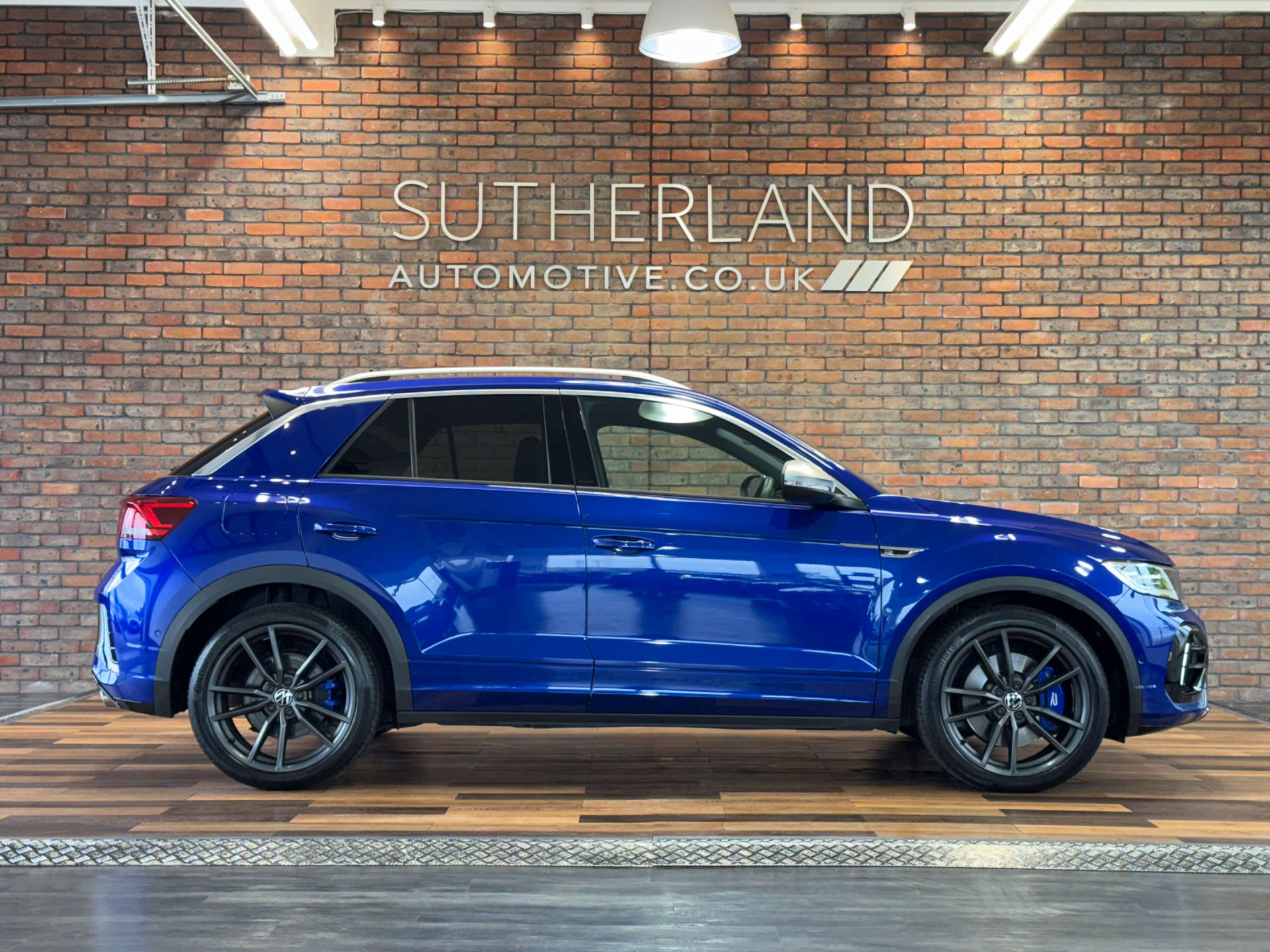 VOLKSWAGEN T-ROC 2.0 T-Roc R TSi 4Motion Semi-Auto 4WD 5dr #2