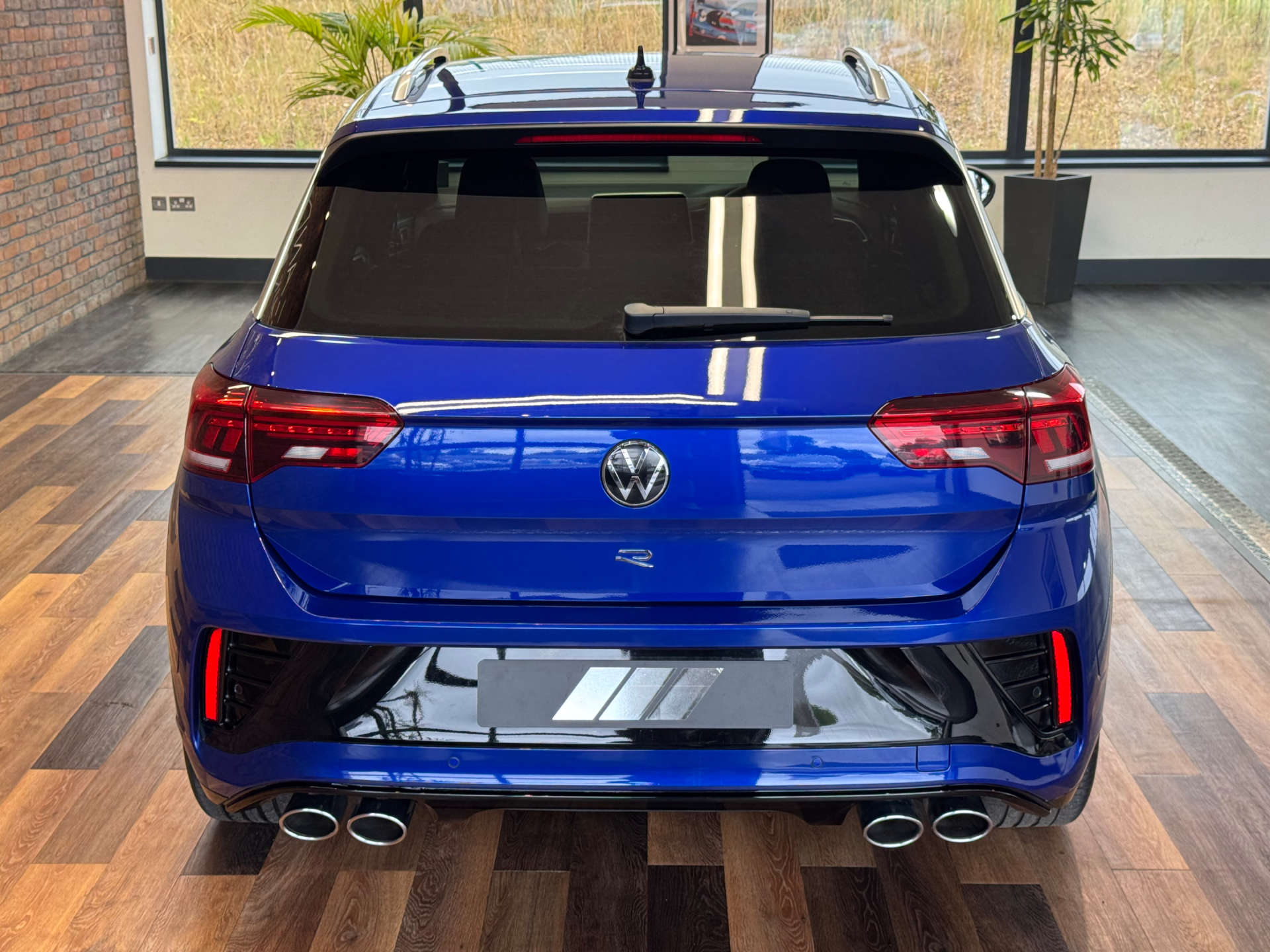 VOLKSWAGEN T-ROC 2.0 T-Roc R TSi 4Motion Semi-Auto 4WD 5dr #8