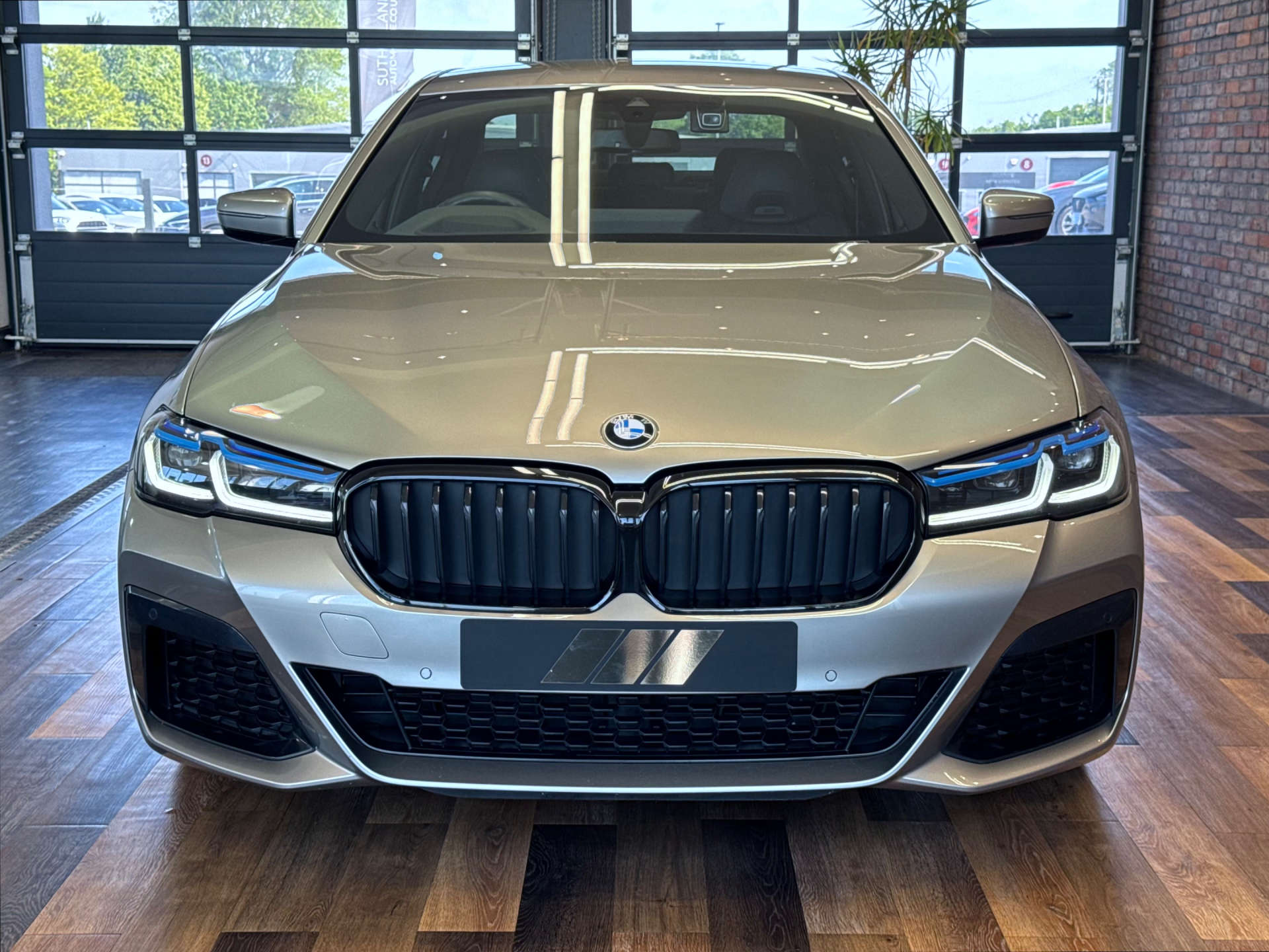 BMW 5 SERIES 3.0 530d xDrive M Sport Edition MHEV Auto 4WD 4dr #10