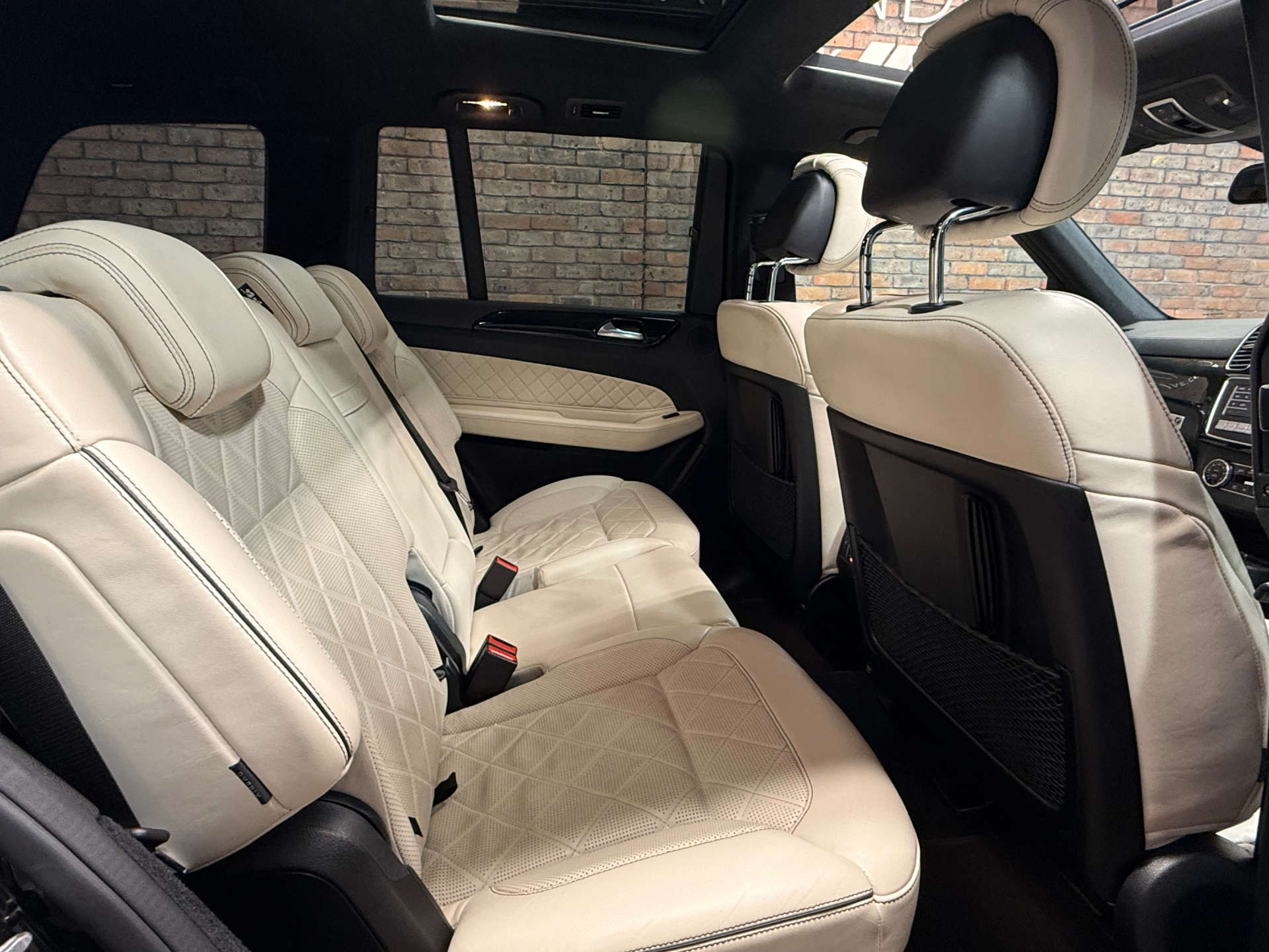 MERCEDES-BENZ GLS 3.0 GLS 350 Grand Edition D 4Matic Auto 4WD 5dr #19