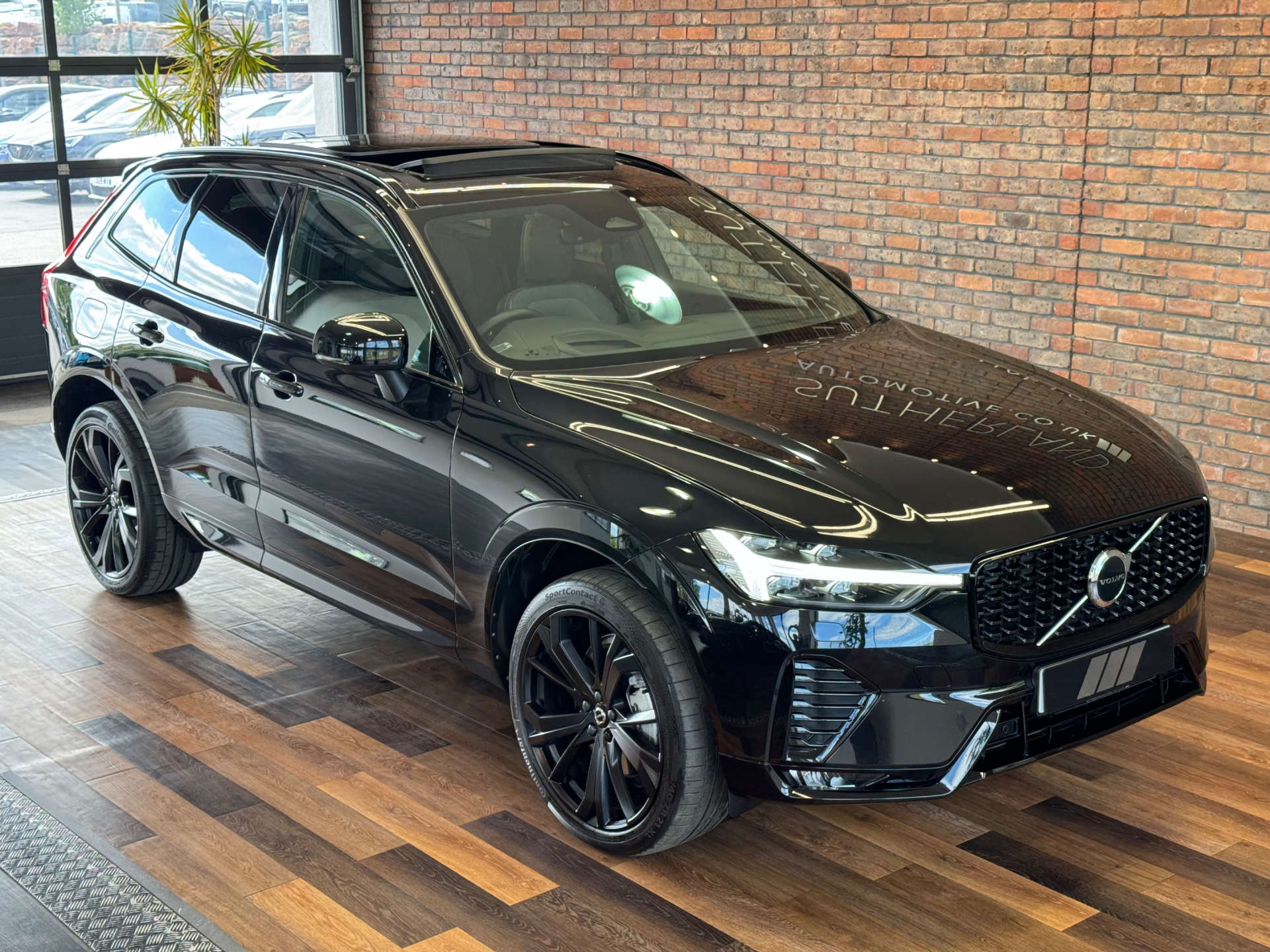 VOLVO XC60 2.0 XC60 R-Design Pro B4 MHEV AWD Auto 4WD 5dr #5