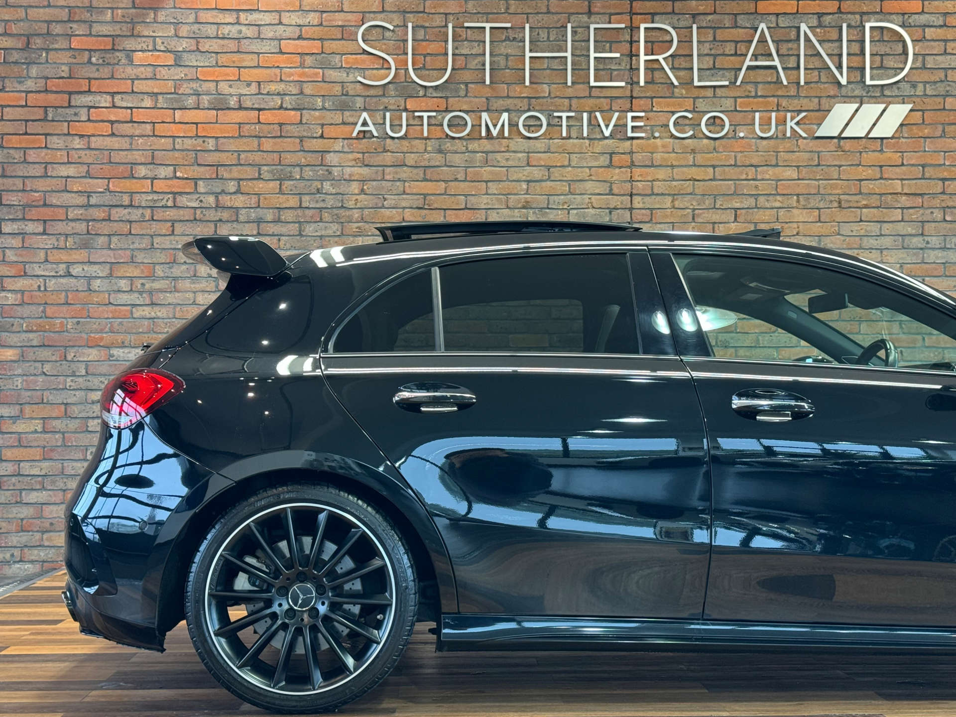 MERCEDES-BENZ A-CLASS 2.0 AMG A 35 4Matic Premium+ Auto 4WD 5dr #5