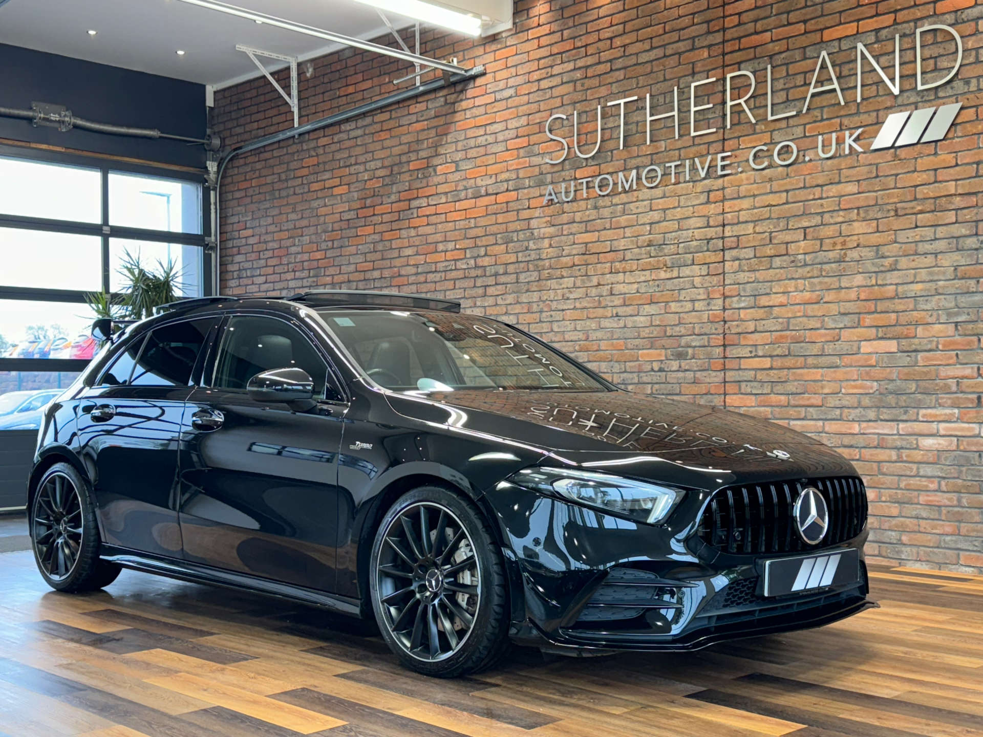 MERCEDES-BENZ A-CLASS 2.0 AMG A 35 4Matic Premium+ Auto 4WD 5dr #6