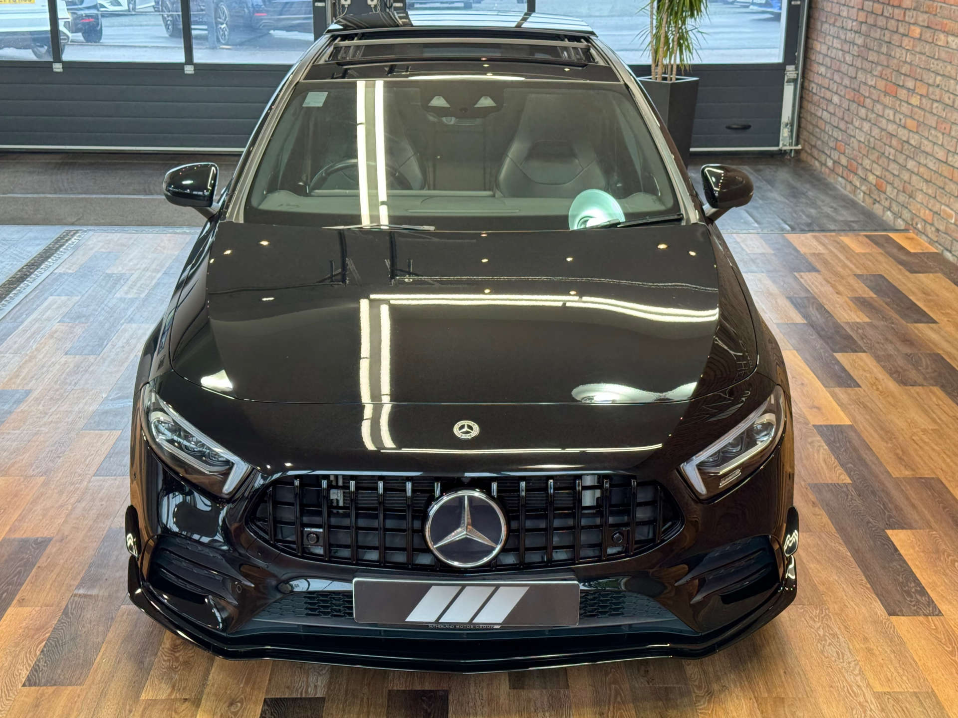MERCEDES-BENZ A-CLASS 2.0 AMG A 35 4Matic Premium+ Auto 4WD 5dr #11