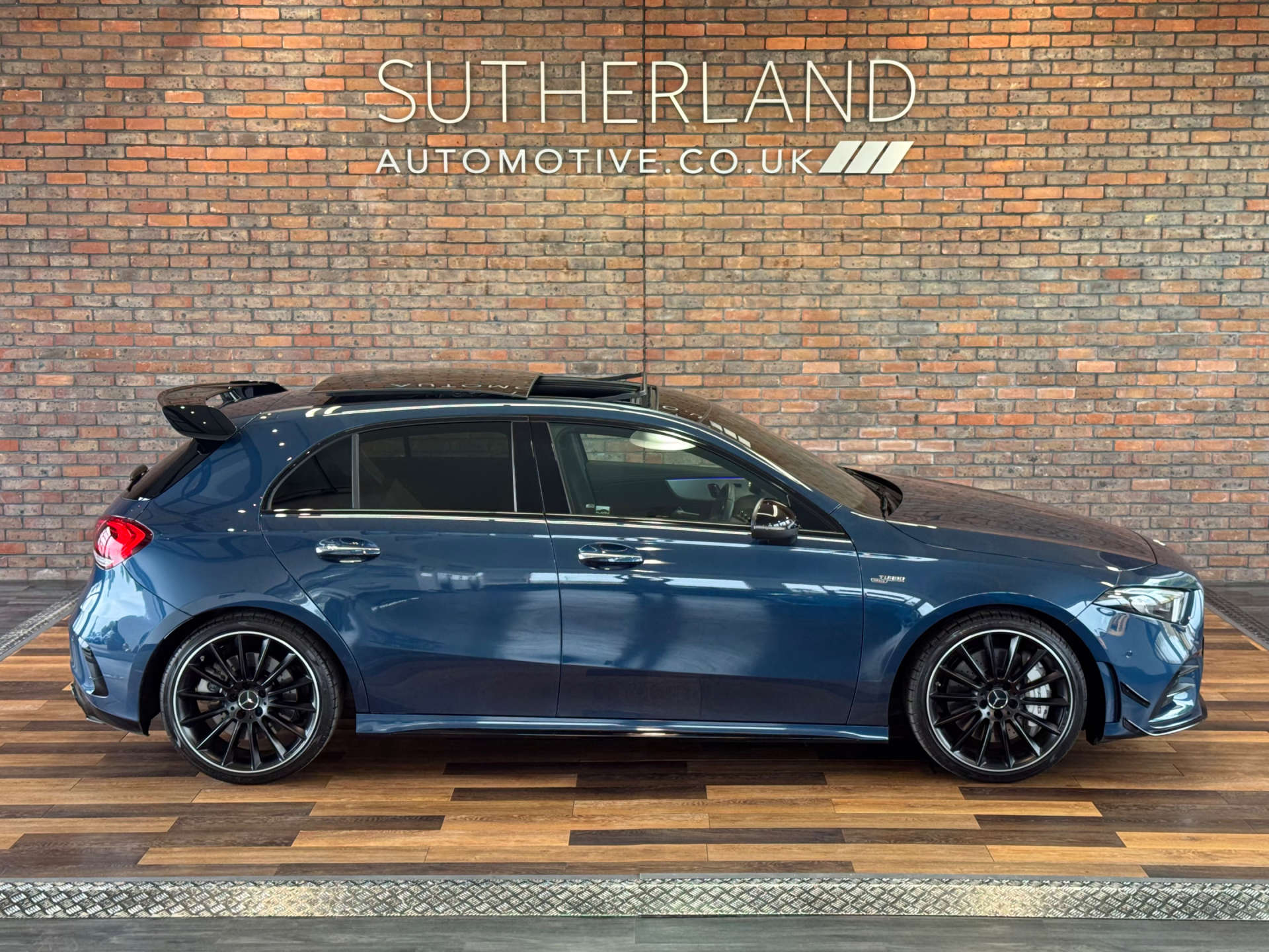 MERCEDES-BENZ A-CLASS 2.0 AMG A 35 Premium+ 4Matic Edition Auto 4WD 5dr #3