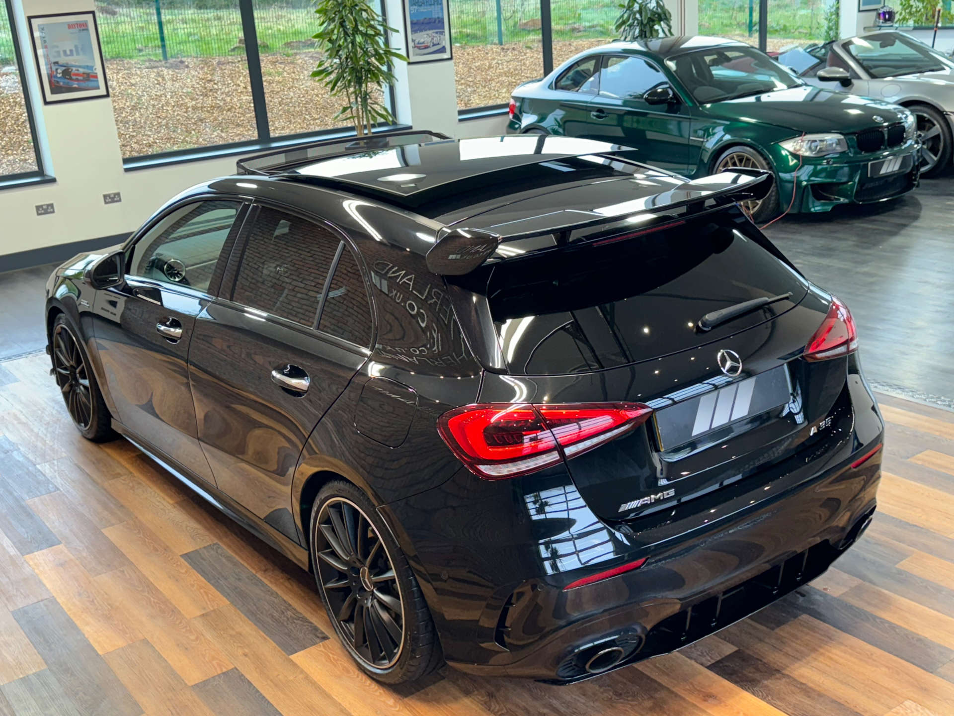 MERCEDES-BENZ A-CLASS 2.0 AMG A 35 4Matic Premium+ Auto 4WD 5dr #15
