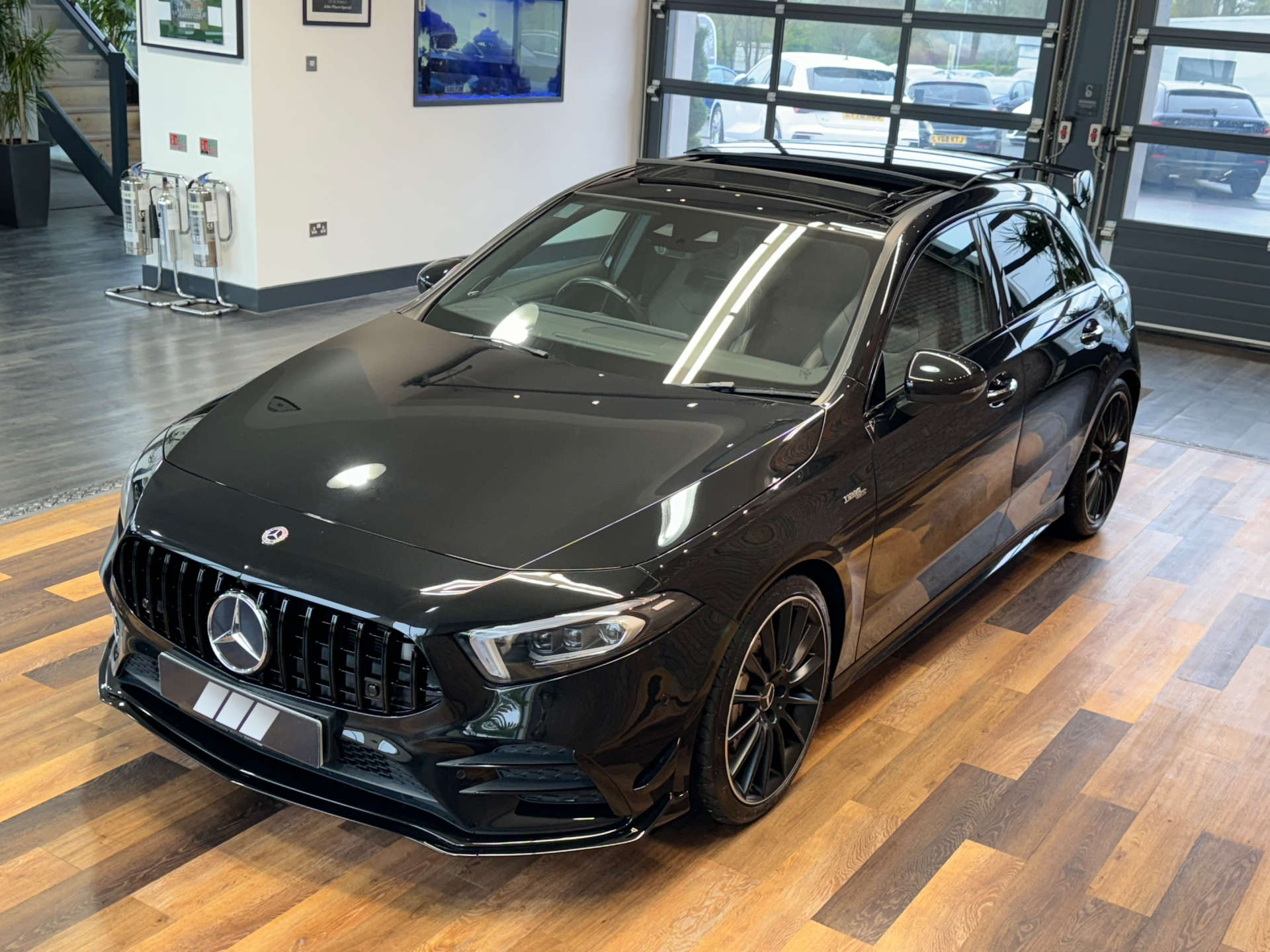 MERCEDES-BENZ A-CLASS 2.0 AMG A 35 4Matic Premium+ Auto 4WD 5dr #17