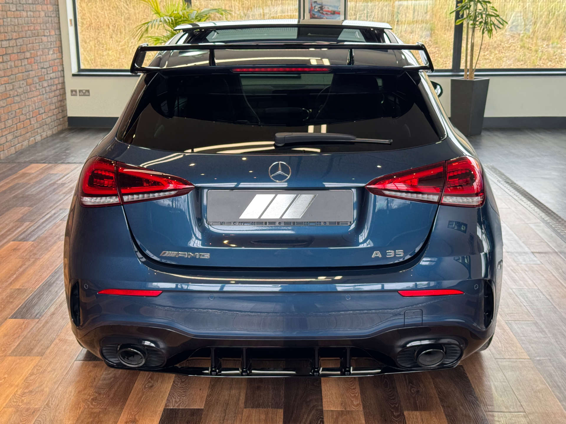 MERCEDES-BENZ A-CLASS 2.0 AMG A 35 Premium+ 4Matic Edition Auto 4WD 5dr #8